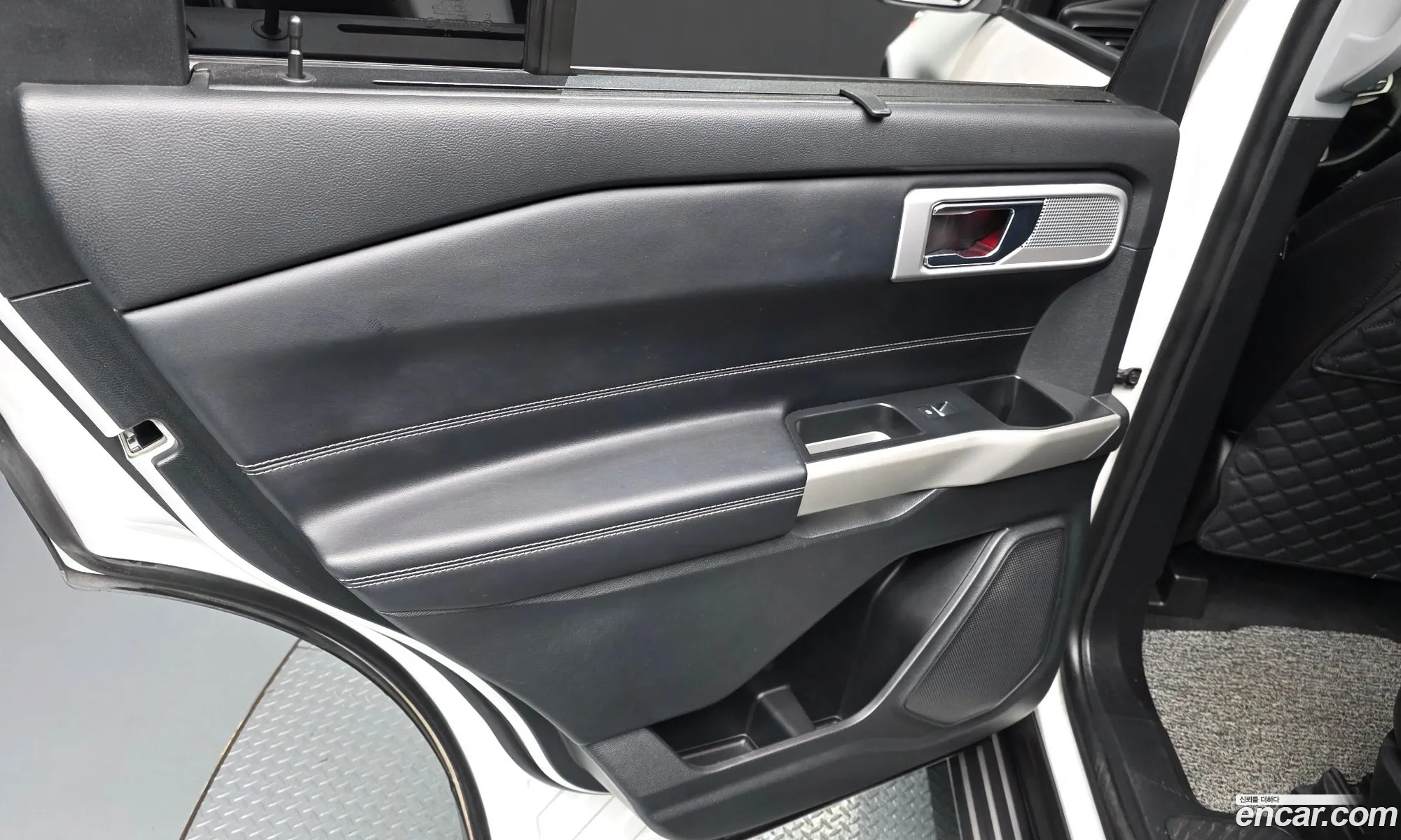 Ford Explorer 6th Gen 2021 1FMSK8FH2MGA89979 — 10