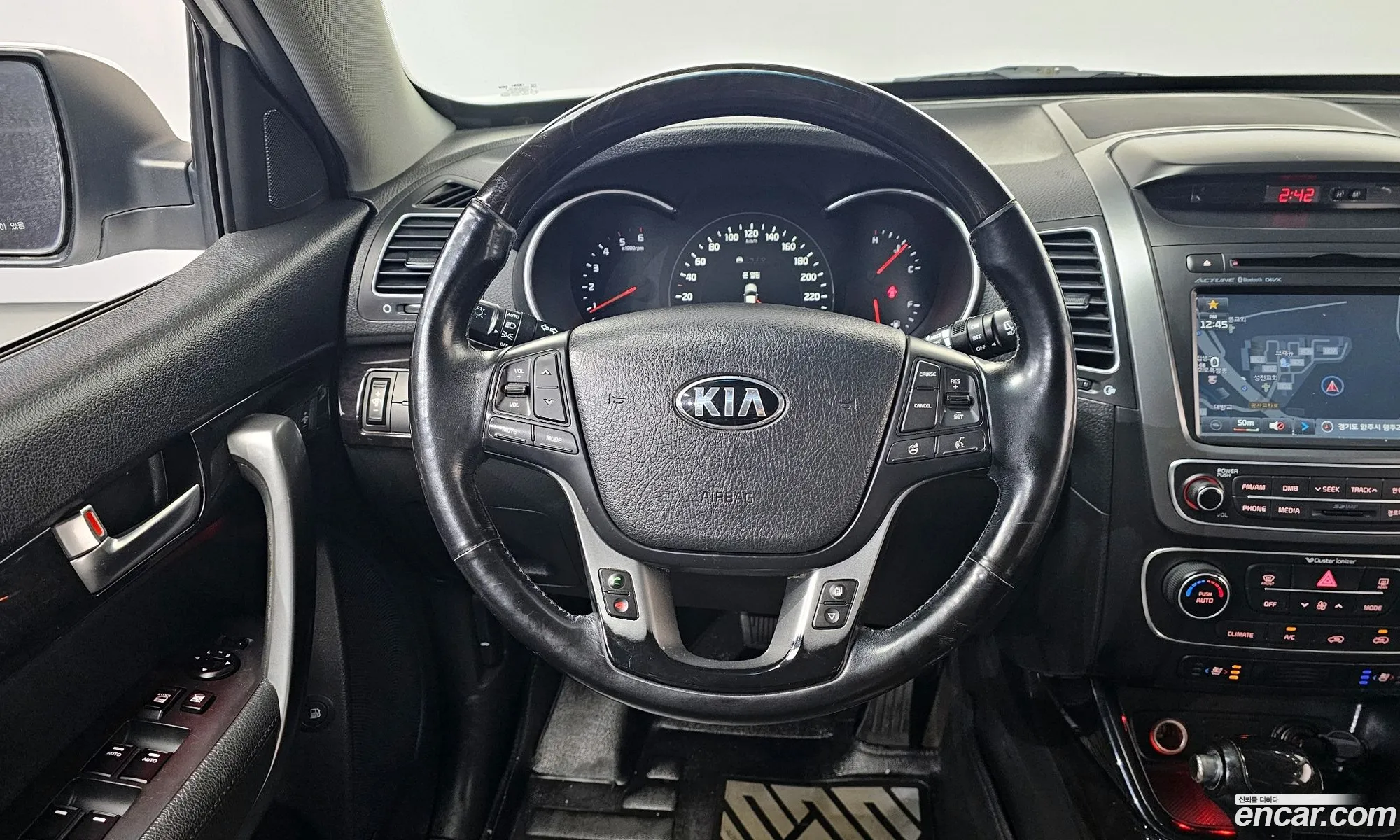 Kia Sorento R 2012 — 14