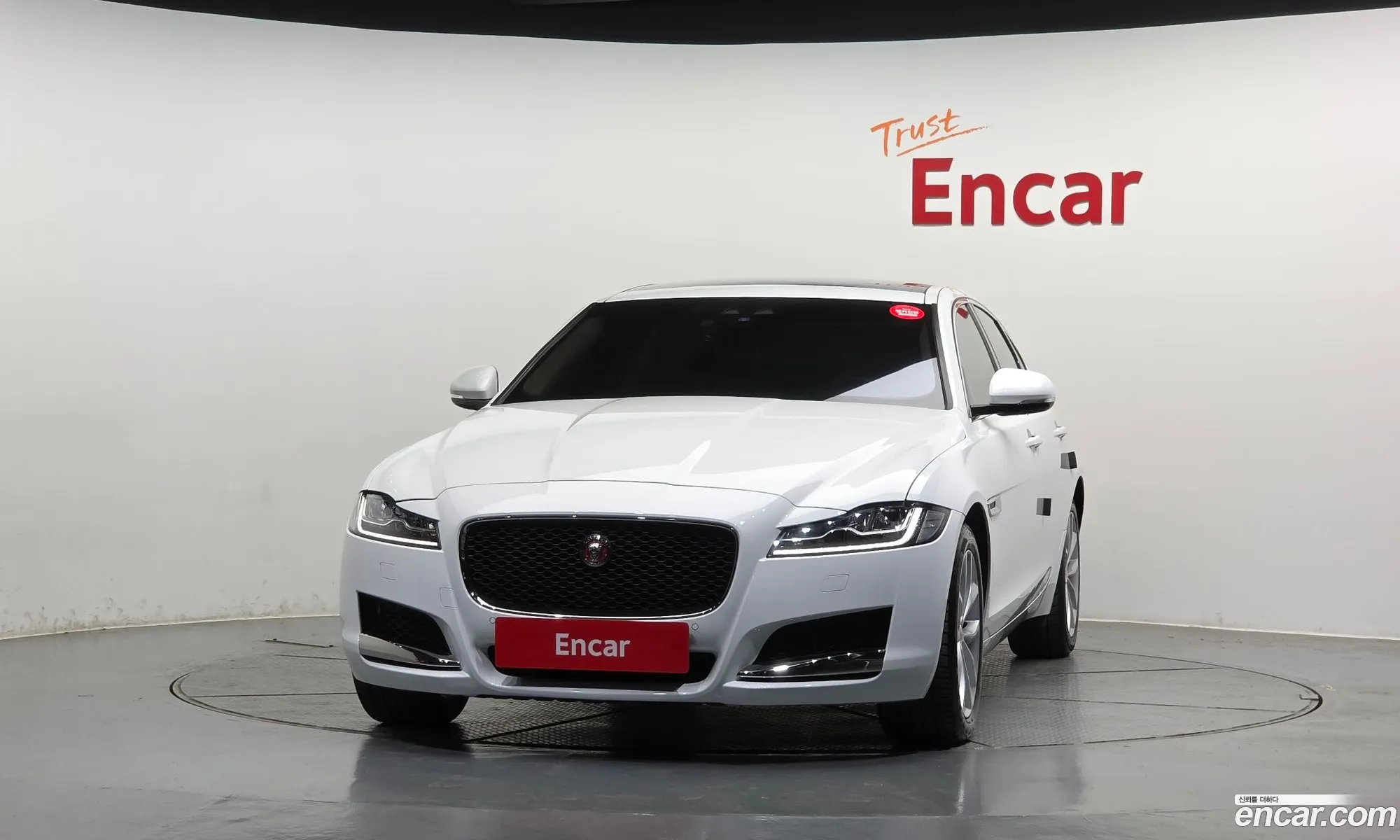 Jaguar XF 2019 SAJBB4BN2KCY76302 — 20