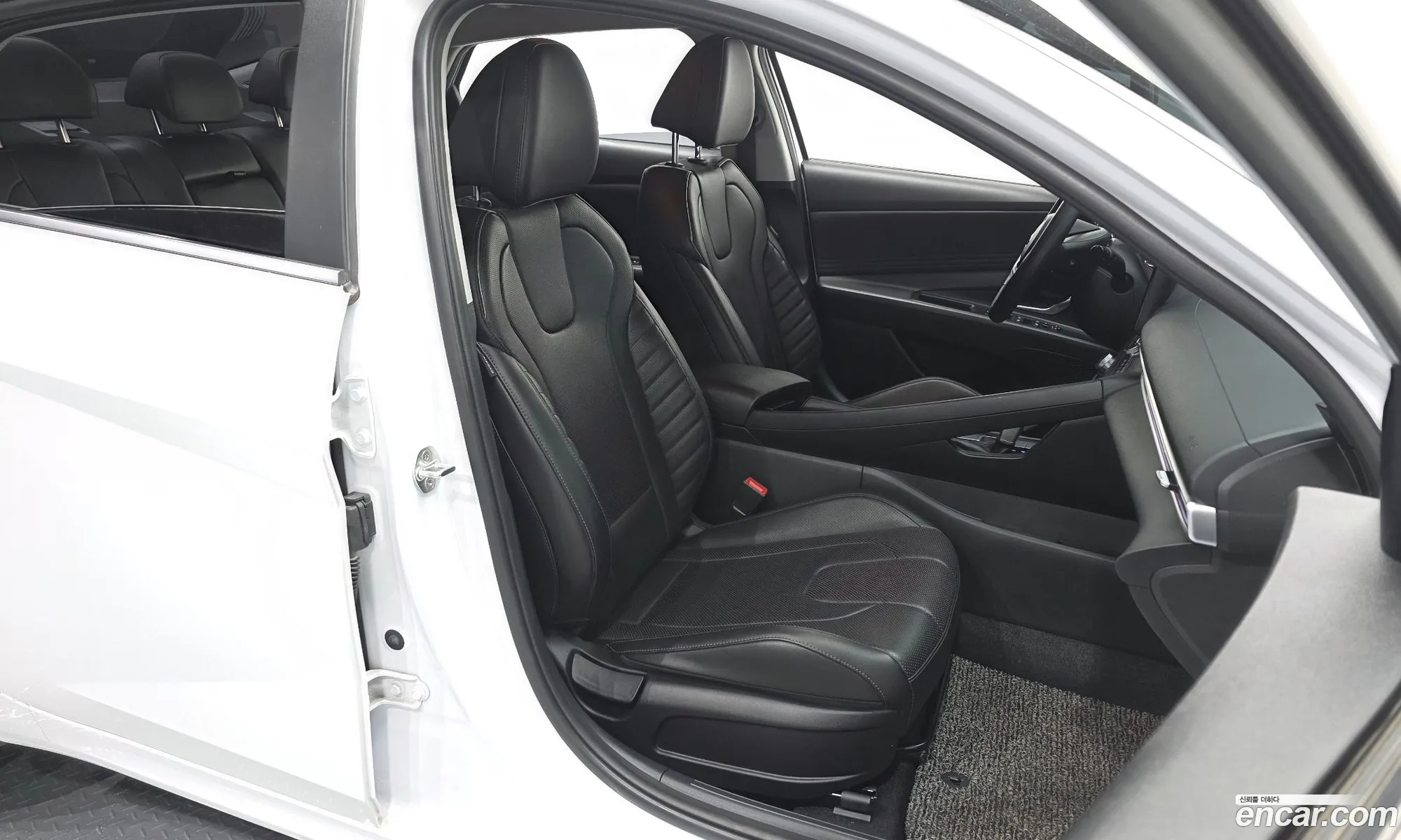 Hyundai Elantra 2021 — 8