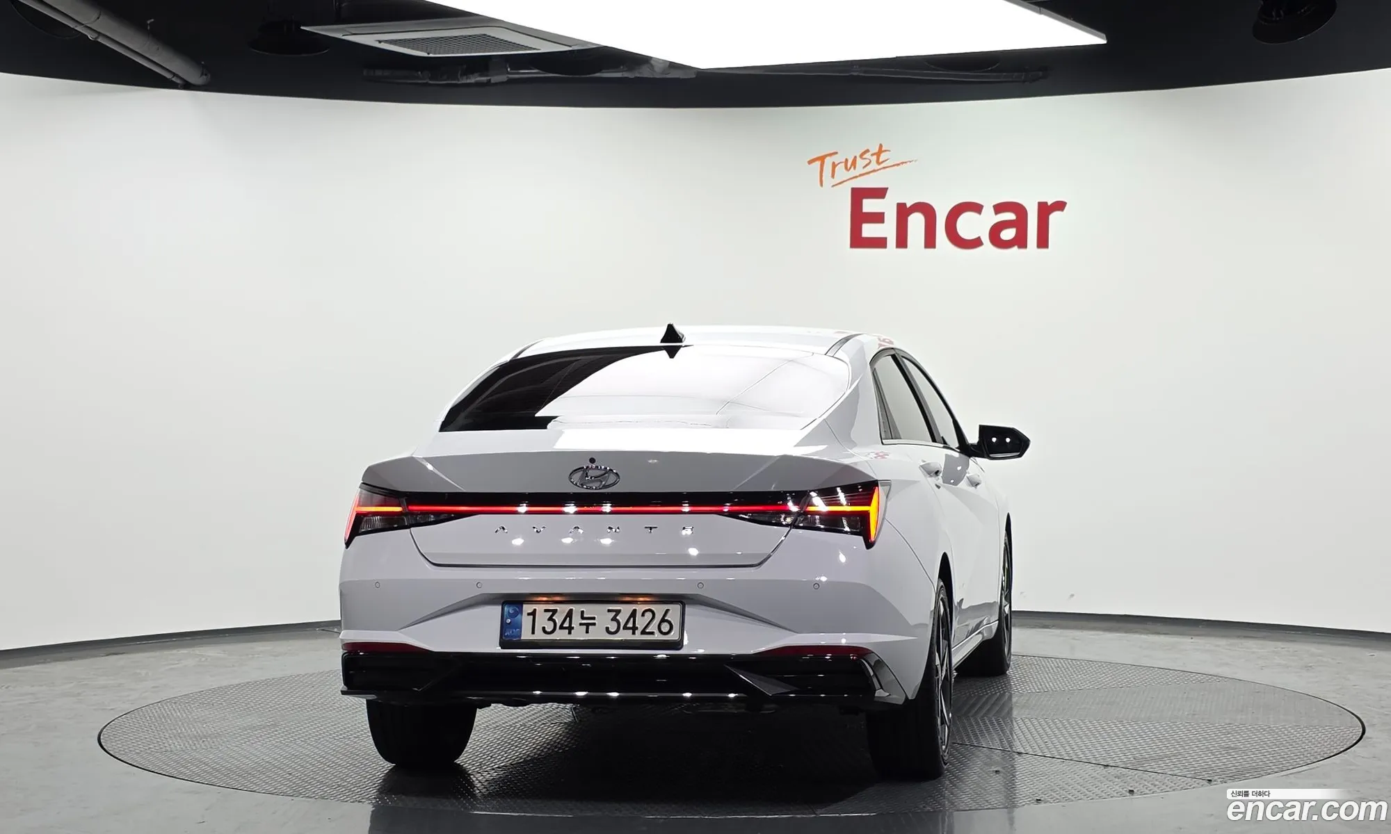 Hyundai Elantra 2021 — 22