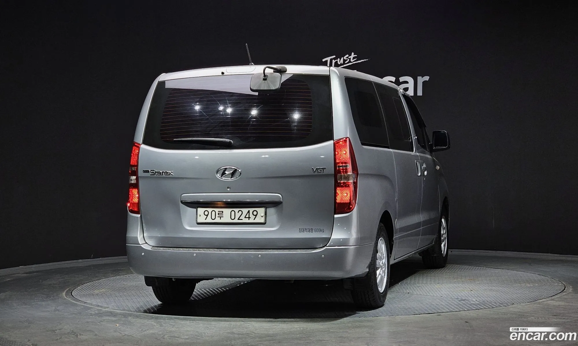 Hyundai Grand Starex 2017 — 11