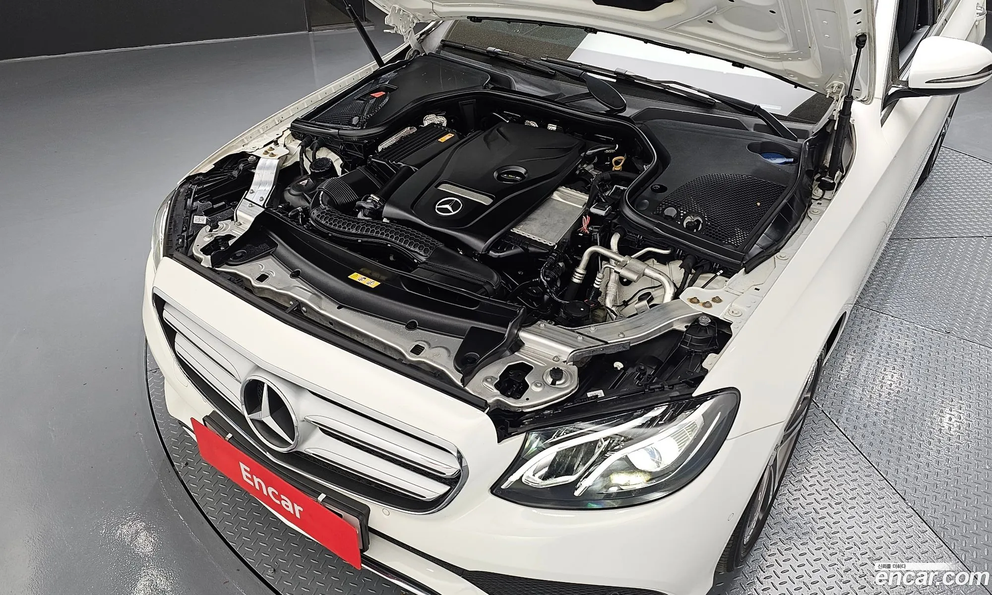 Mercedes-Benz E-Class W213 2019 WDDZF4JB9KA637565 — 5