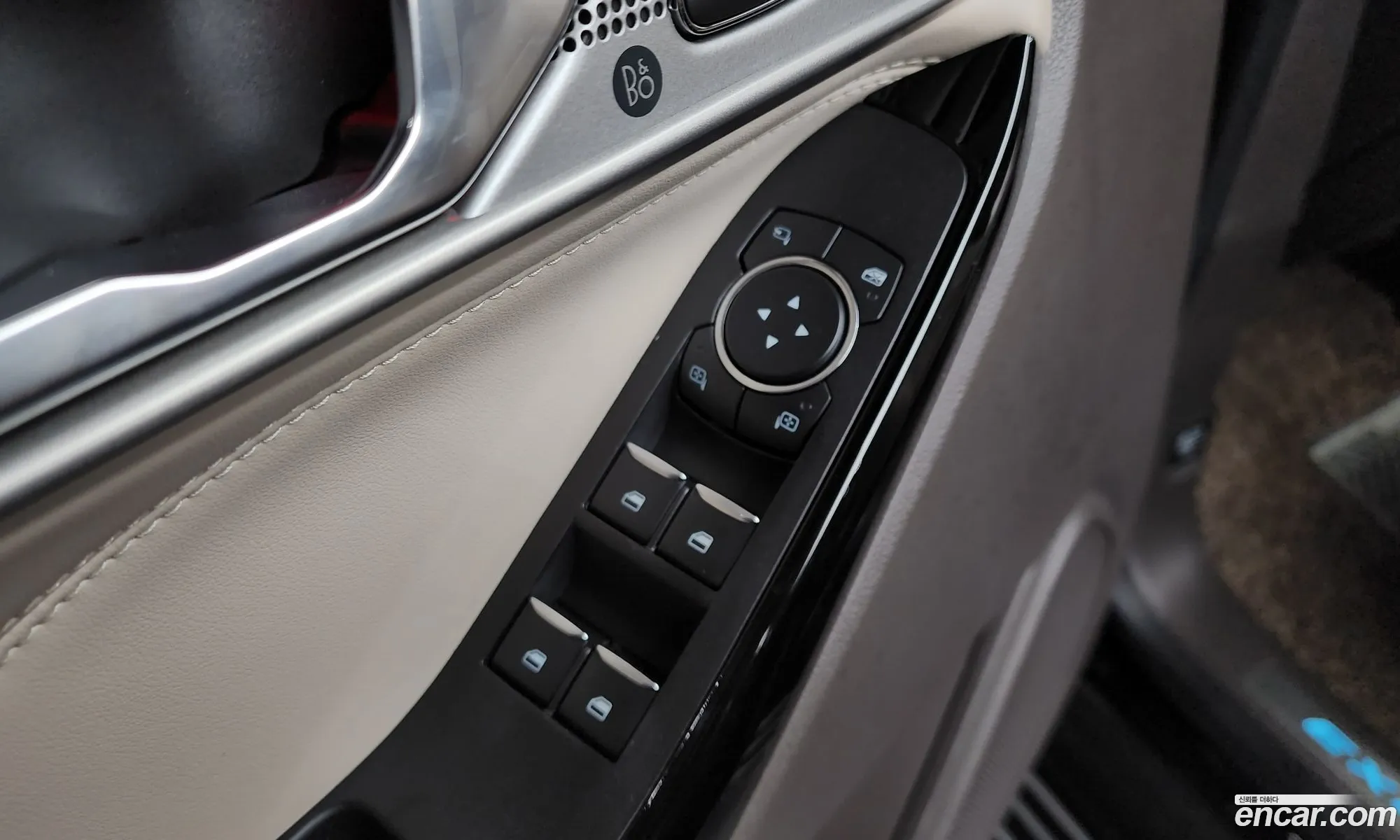 Ford Explorer 6th Gen 2021 1FM5K8HC7MGC01786 — 19