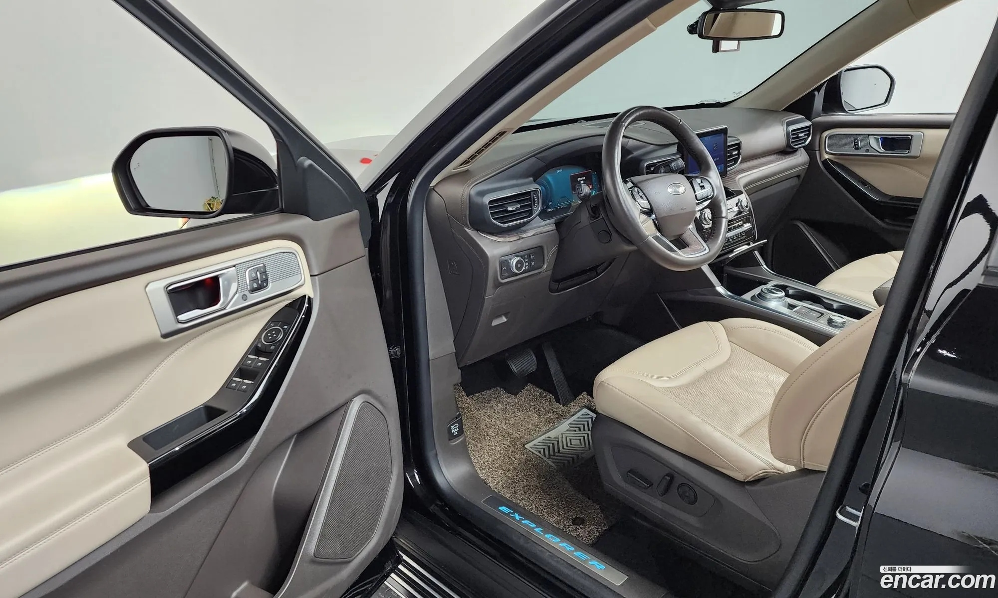 Ford Explorer 6th Gen 2021 1FM5K8HC7MGC01786 — 30