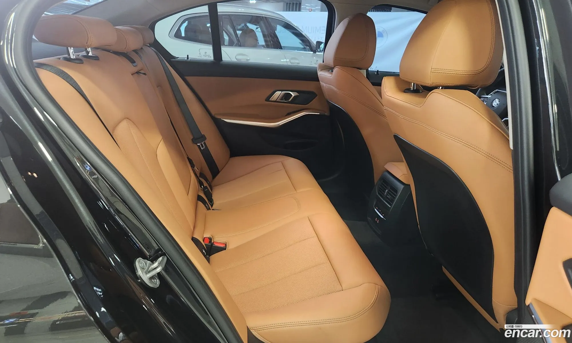 BMW 3 Series 2025 — 12