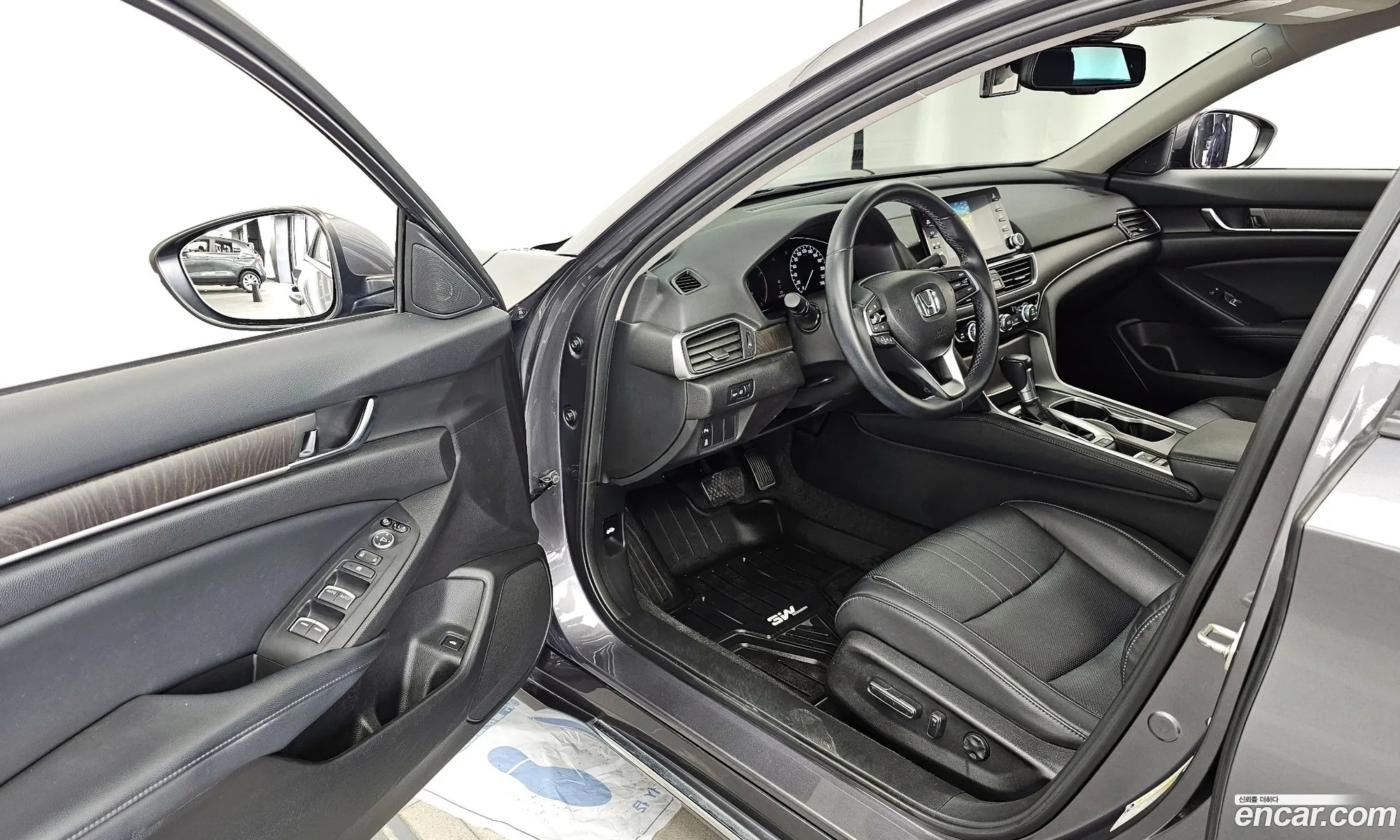 Honda Accord 10th Gen 2018 — 24