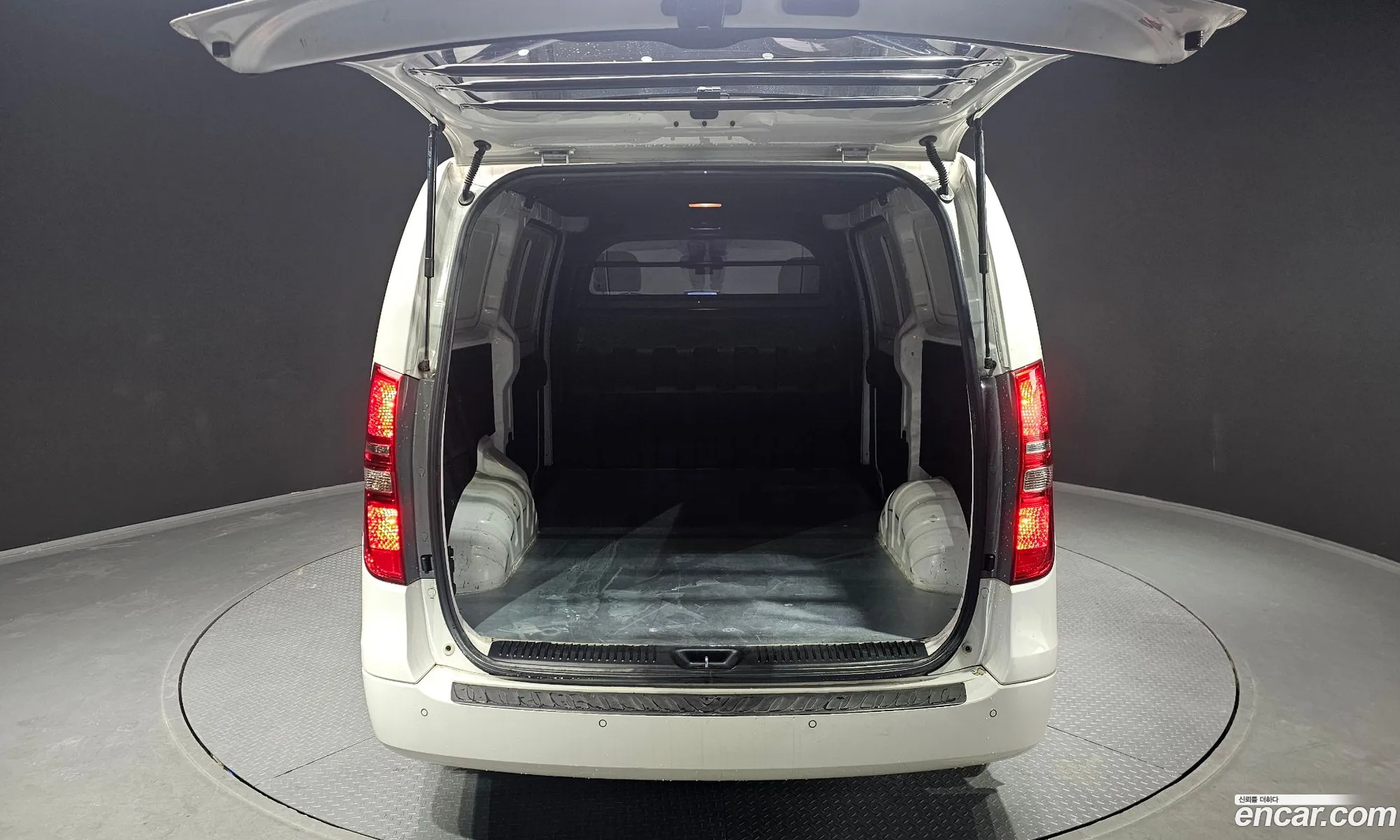 Hyundai Grand Starex 2018 — 6