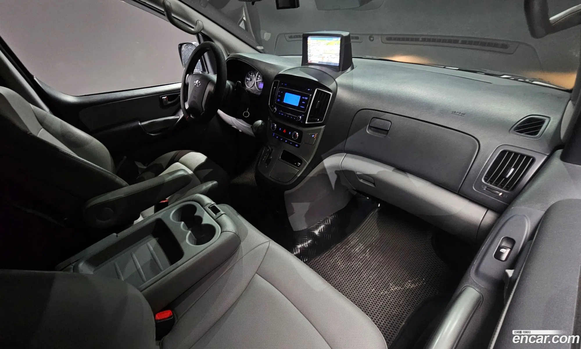 Hyundai Grand Starex 2018 — 4
