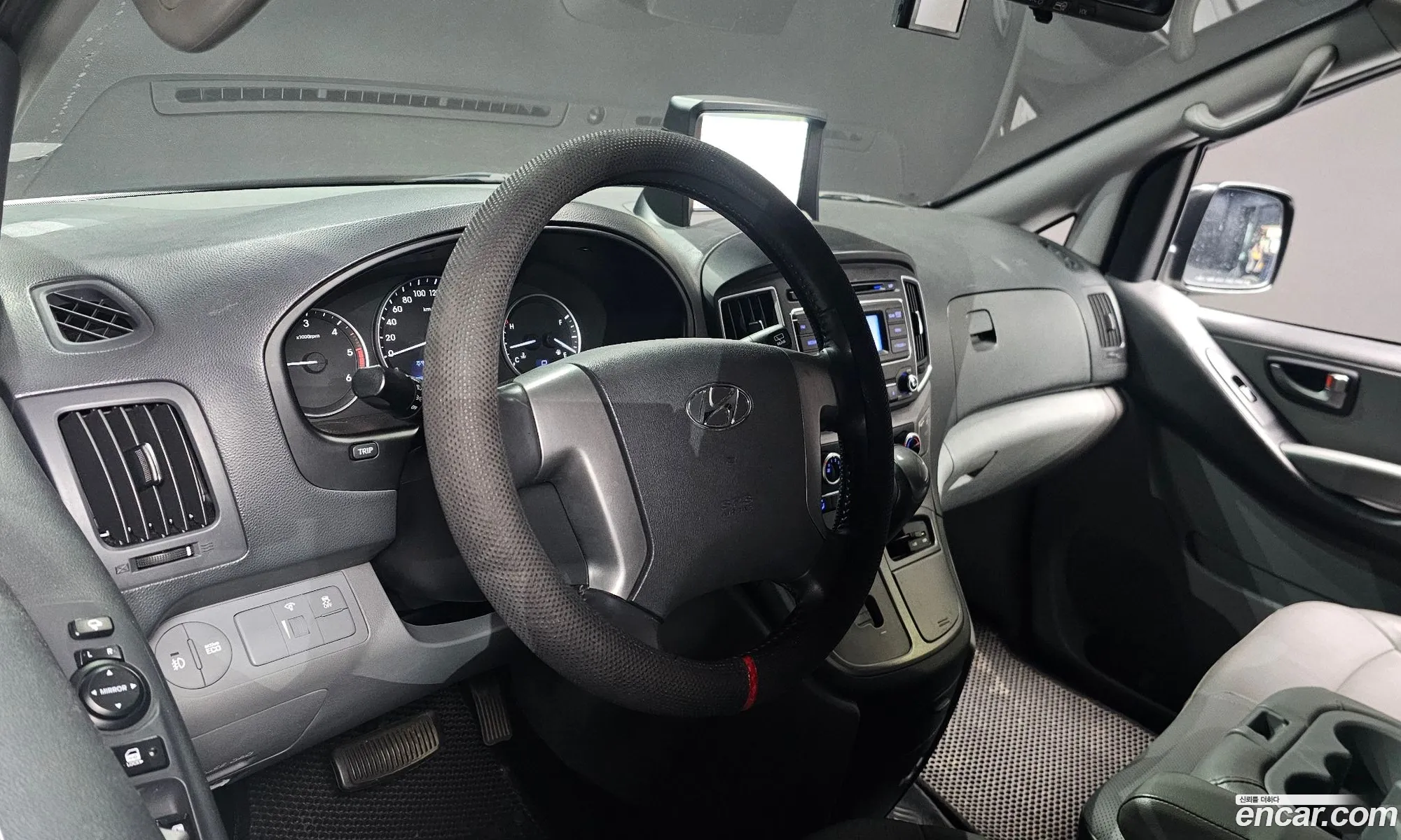 Hyundai Grand Starex 2018 — 2