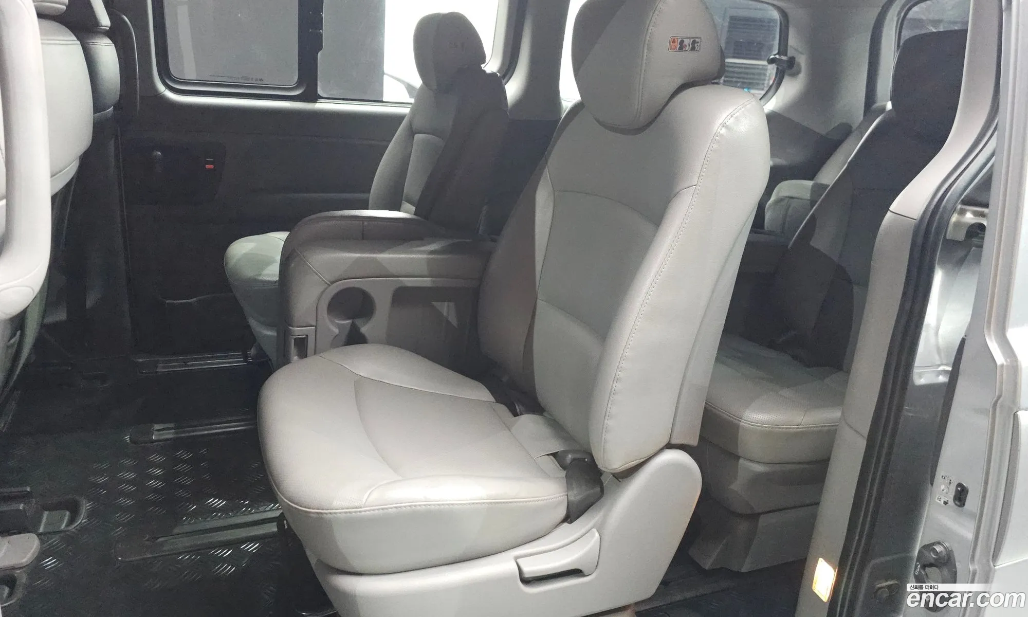 Hyundai Grand Starex 2019 — 14