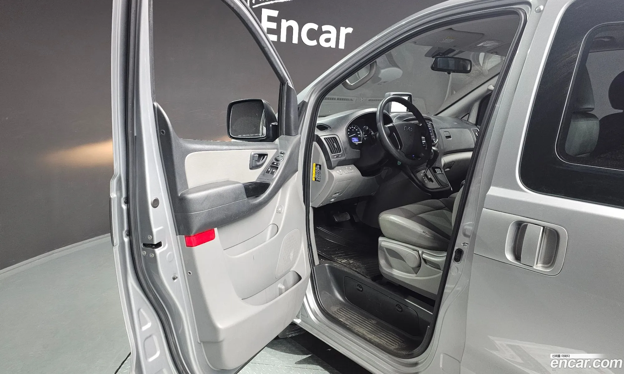 Hyundai Grand Starex 2019 — 19