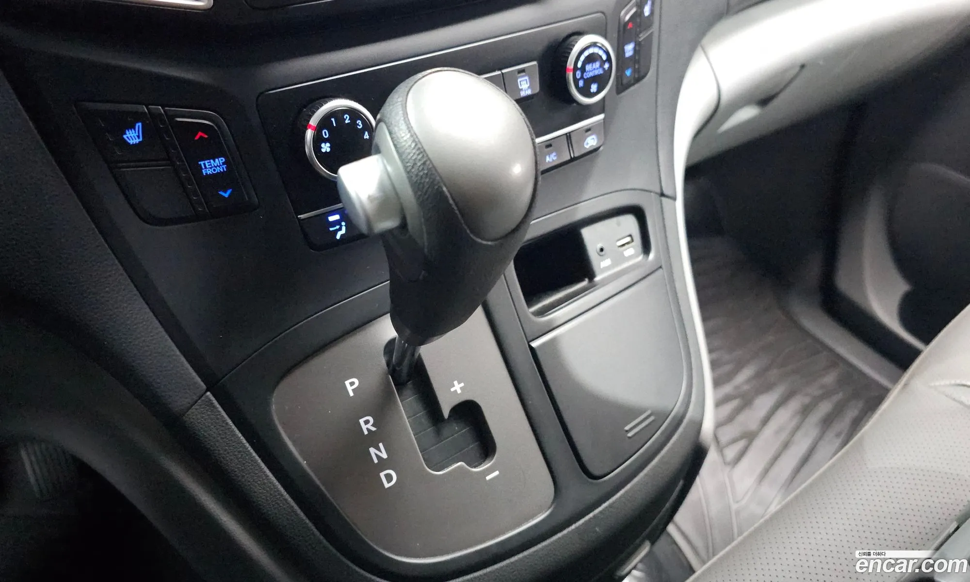Hyundai Grand Starex 2019 — 4