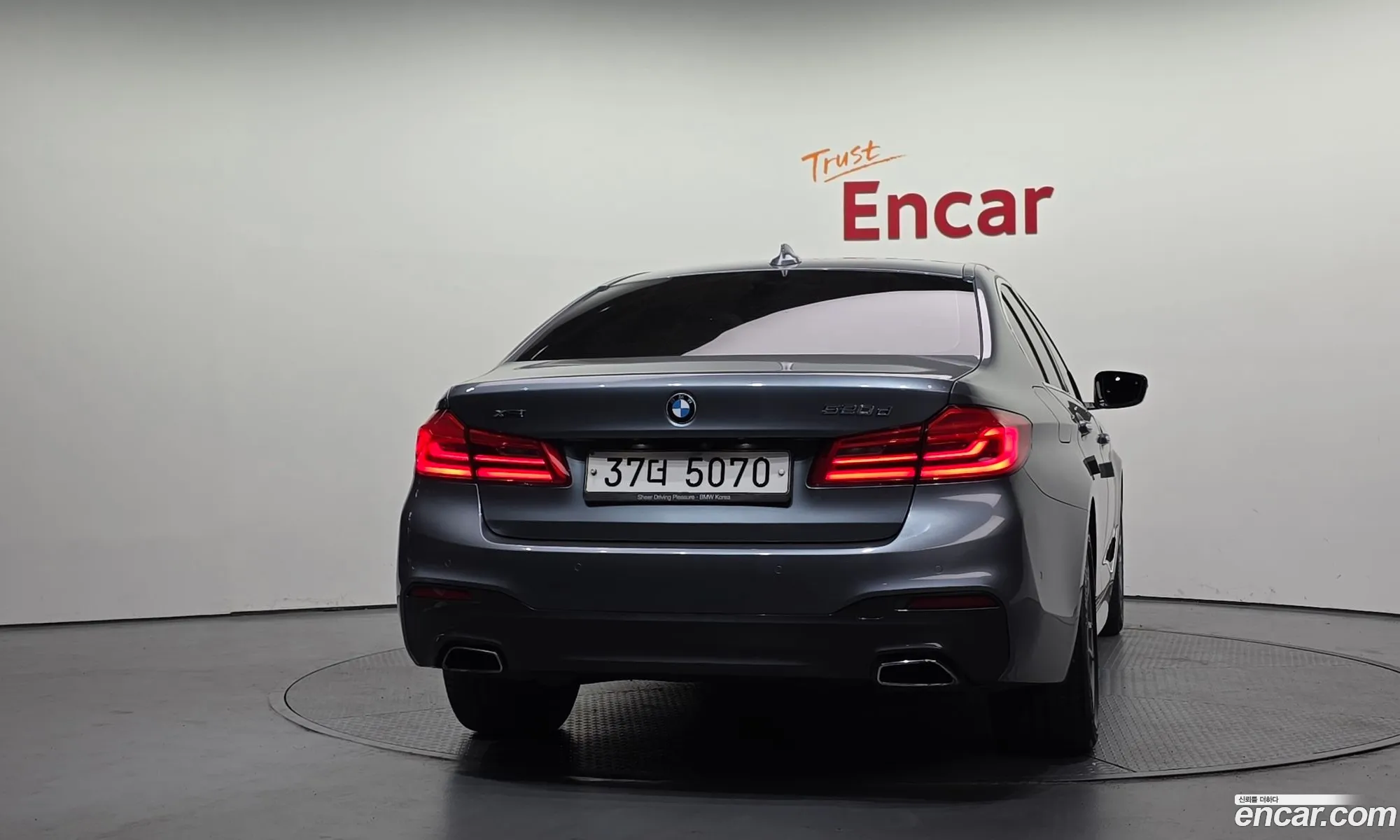 BMW 5 Series 2018 — 11