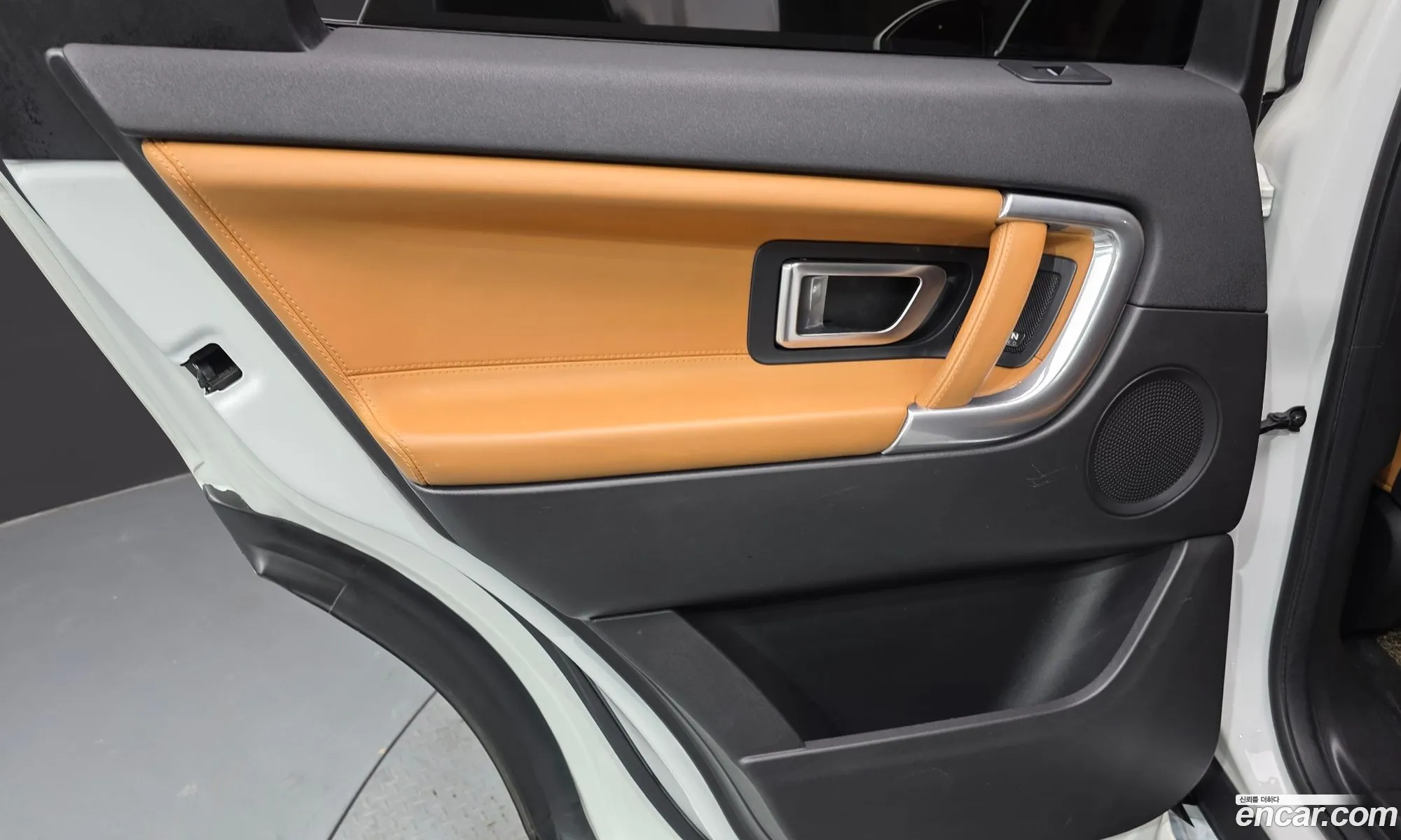 Land Rover Discovery Sport 2017 — 9