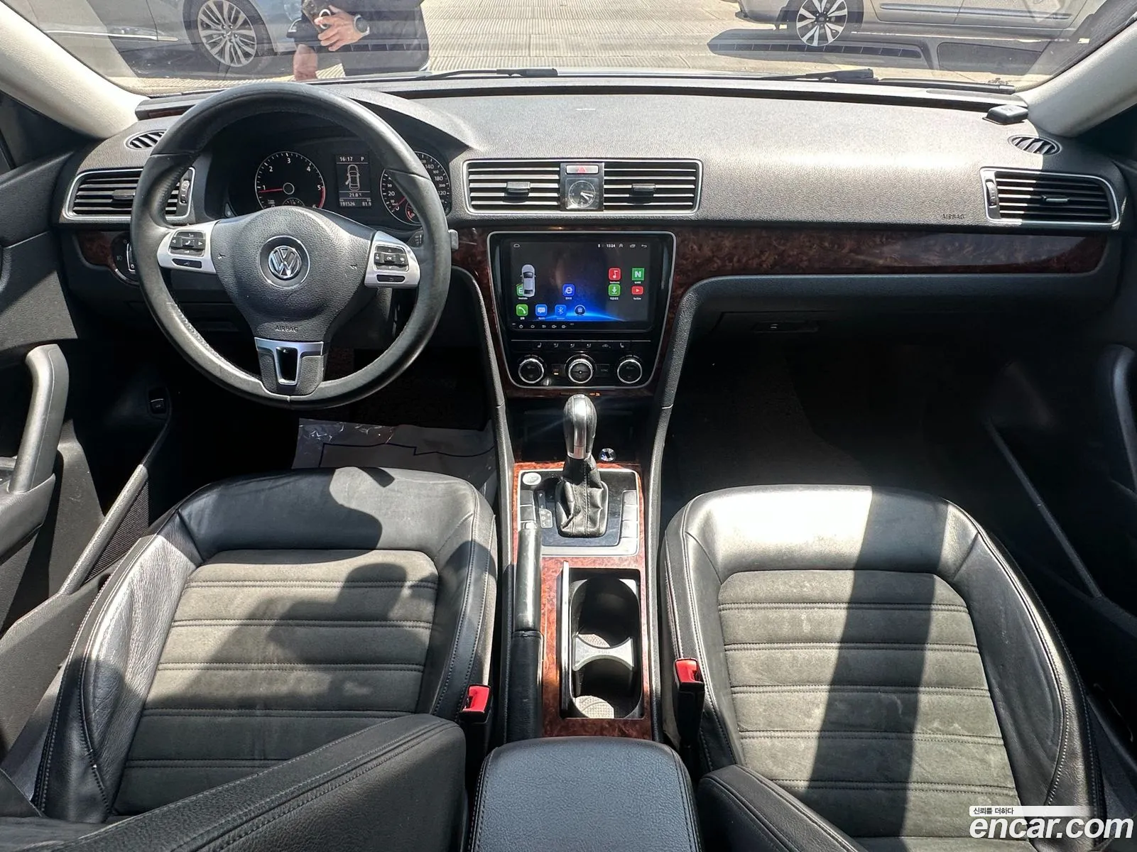 Volkswagen Passat 2012 — 12