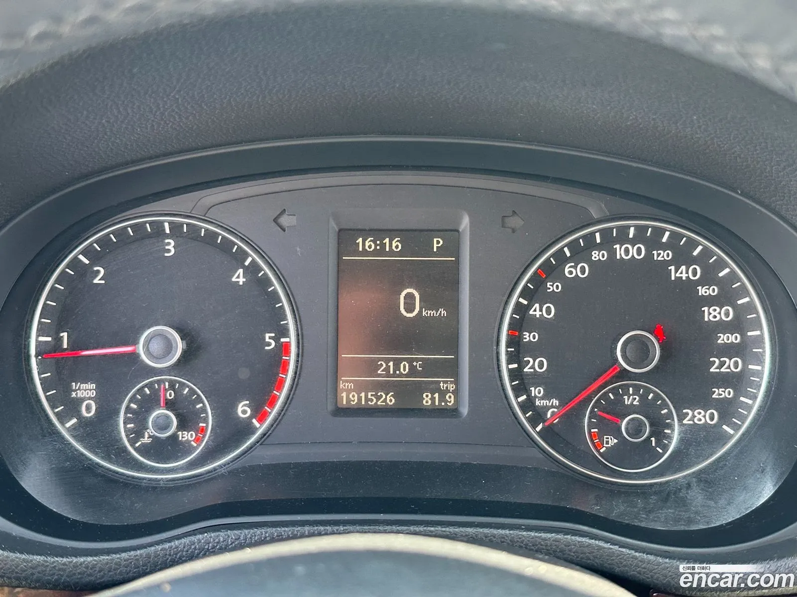 Volkswagen Passat 2012 — 19