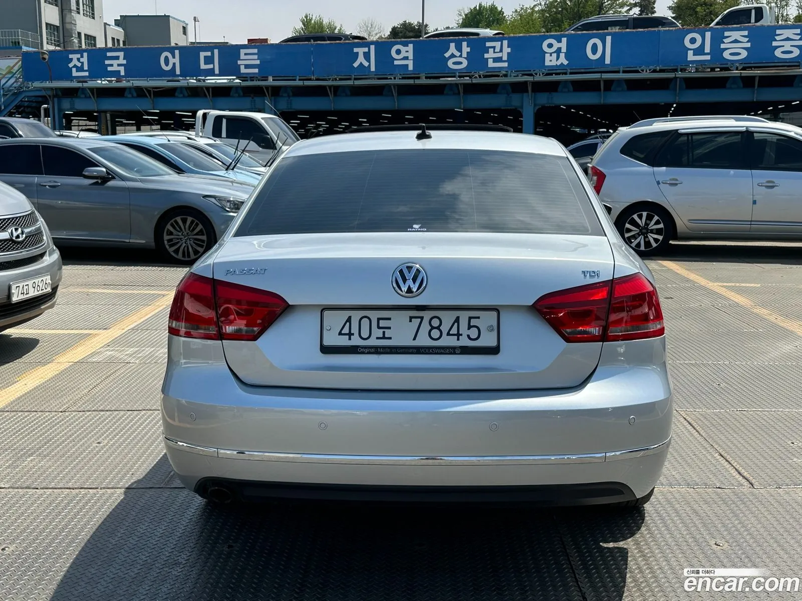 Volkswagen Passat 2012 — 18