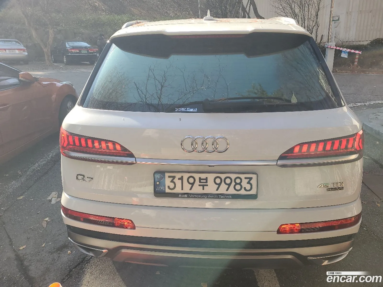 Audi Q7 2021 — 2