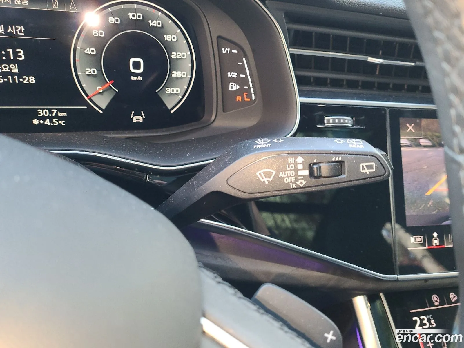 Audi Q7 2021 — 20