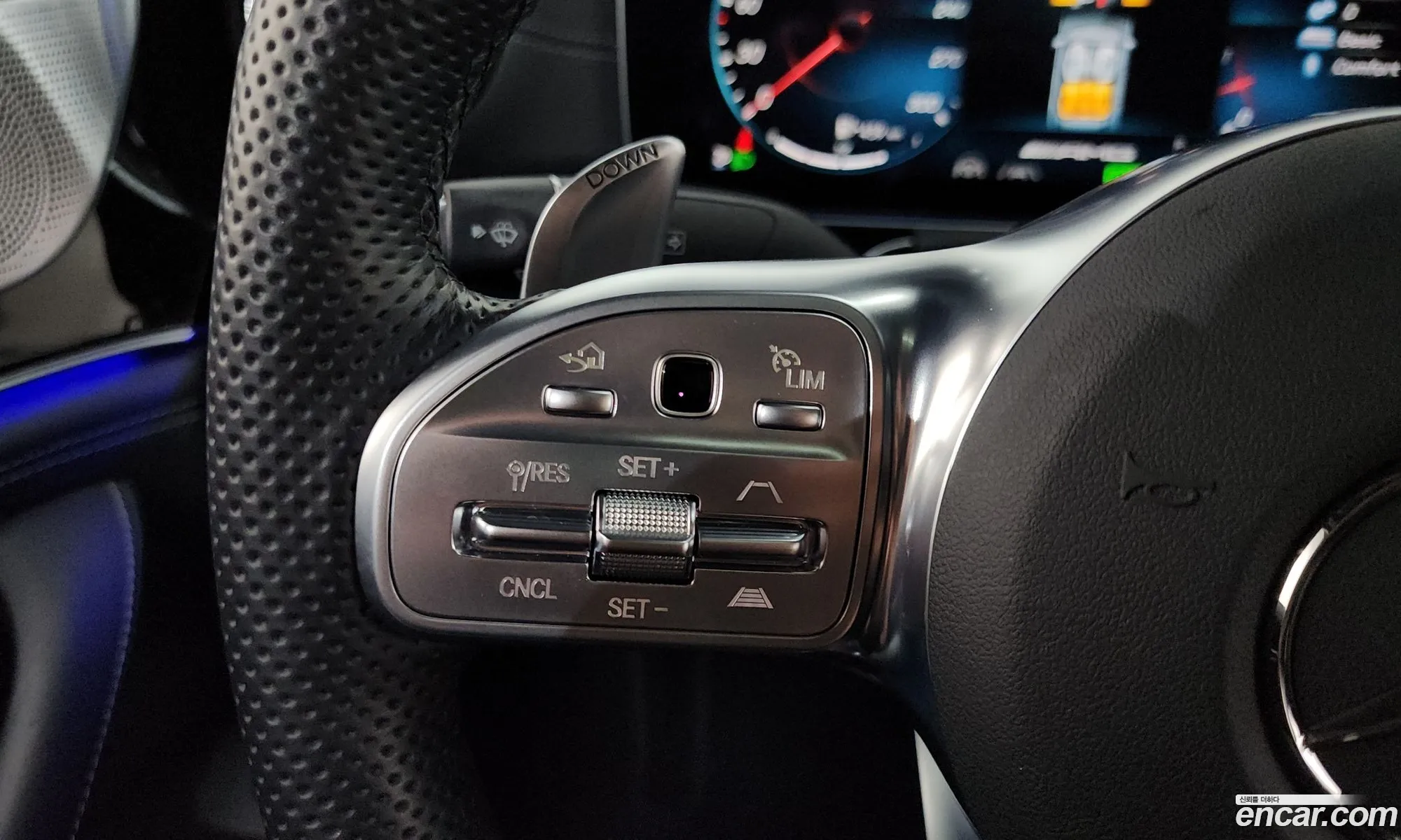 Mercedes-Benz AMG GT 2021 — 34
