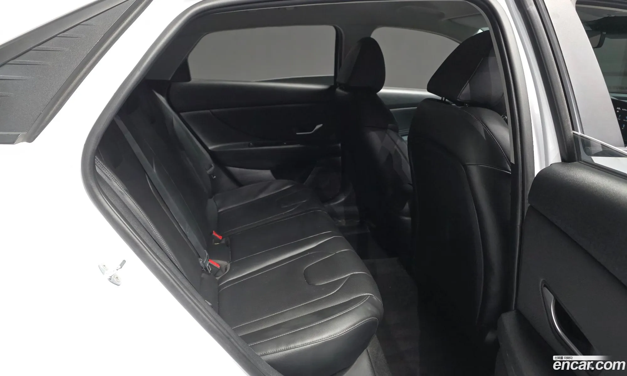 Hyundai Elantra 2020 — 8