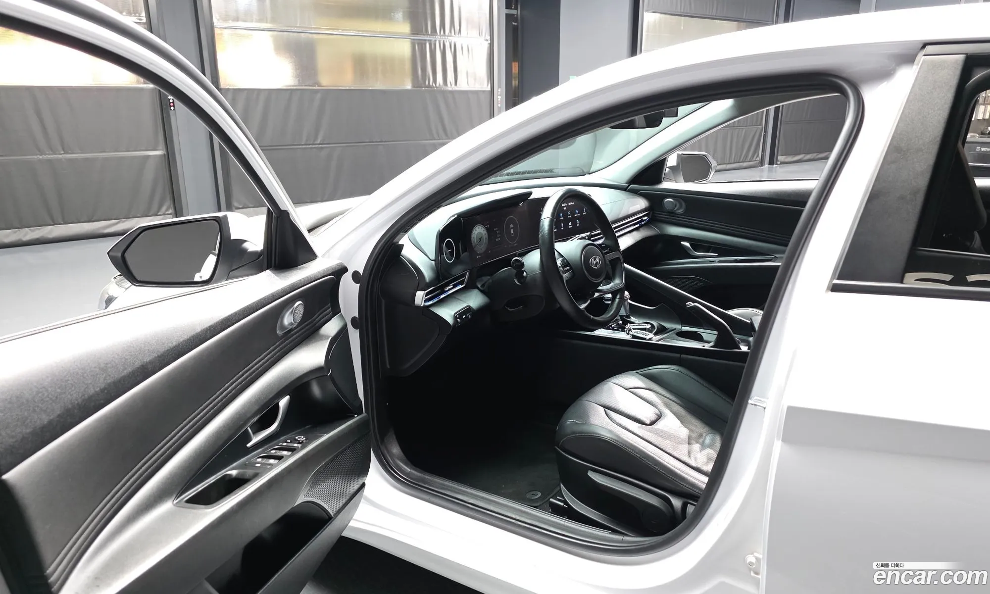 Hyundai Elantra 2020 — 5