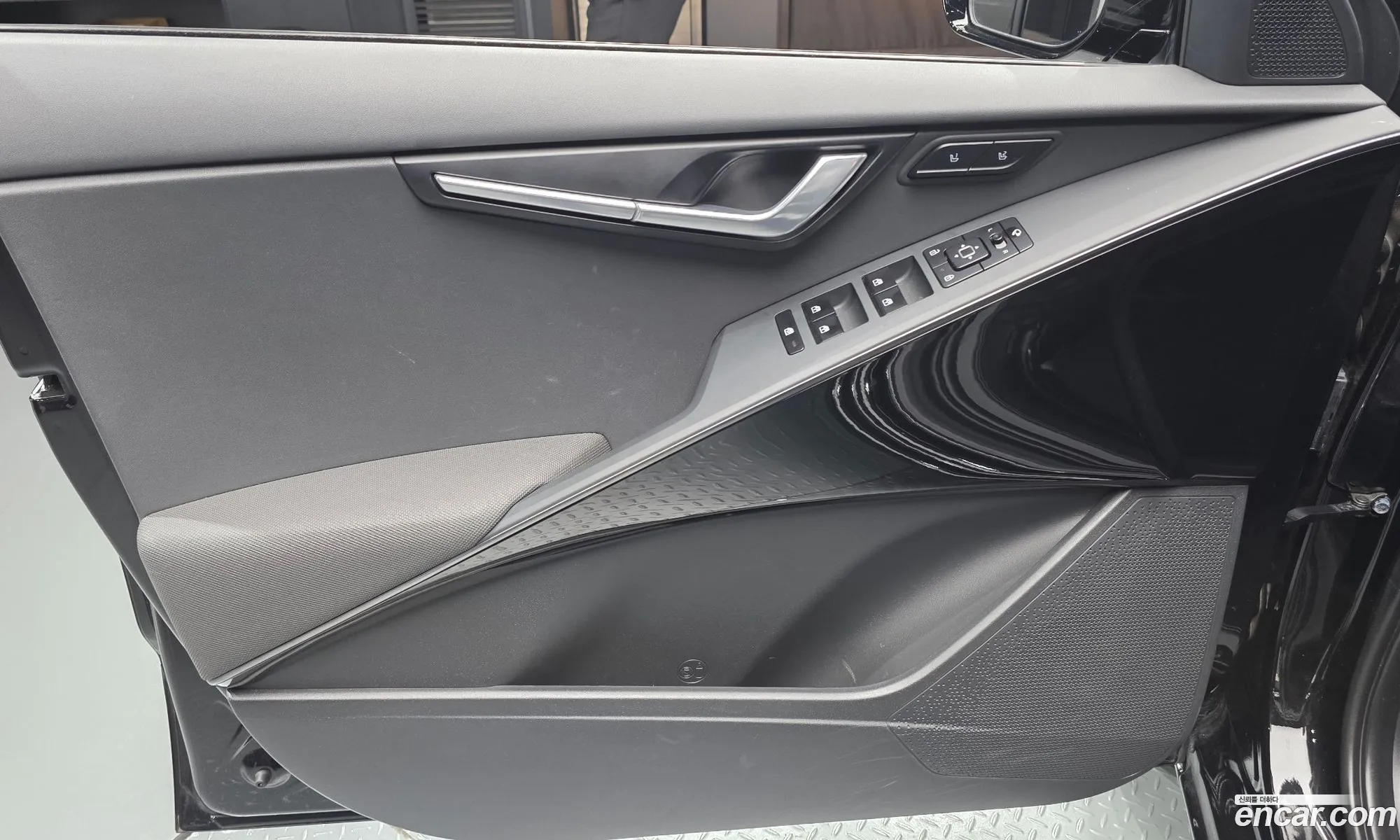 Kia Niro EV 2023 — 10