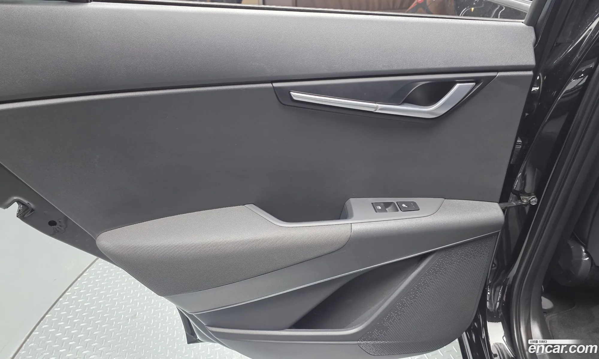 Kia Niro EV 2023 — 24