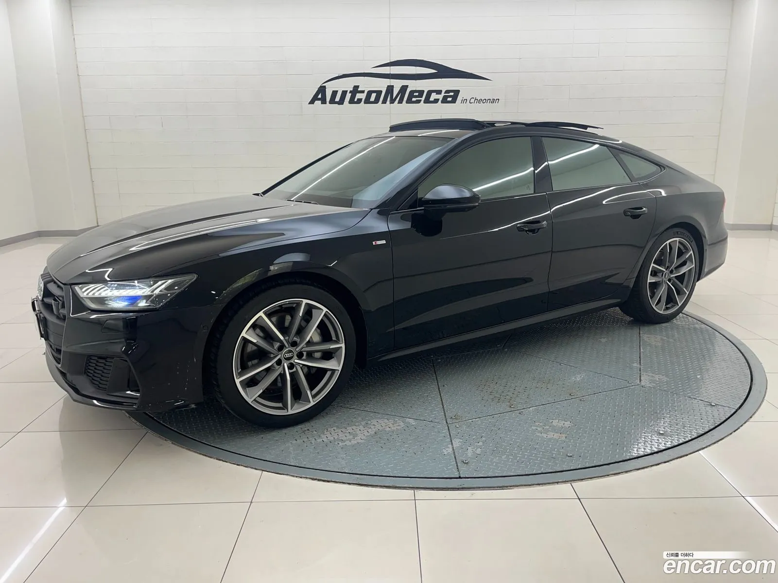 Audi A7 2022 — 7