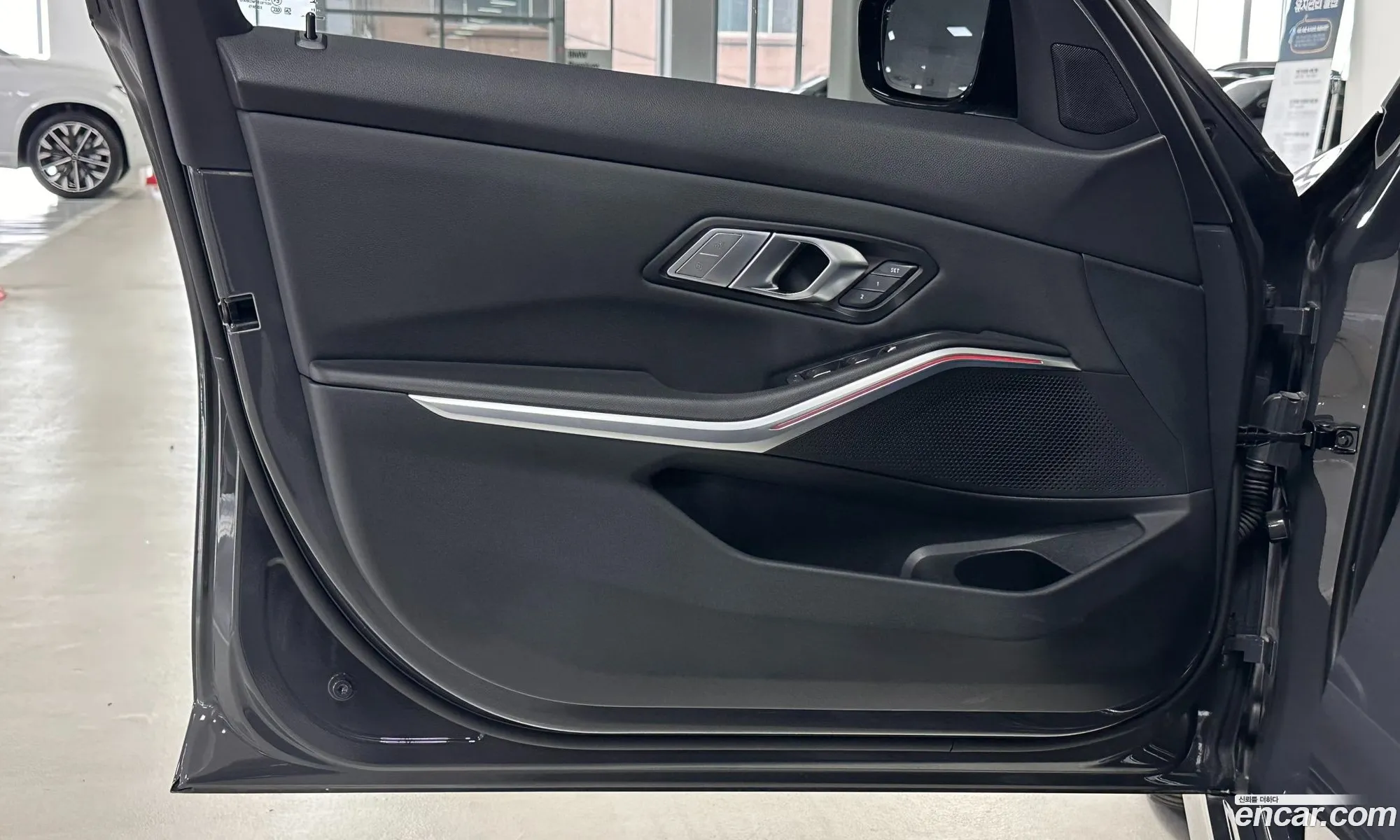 BMW 3 Series 2025 — 5