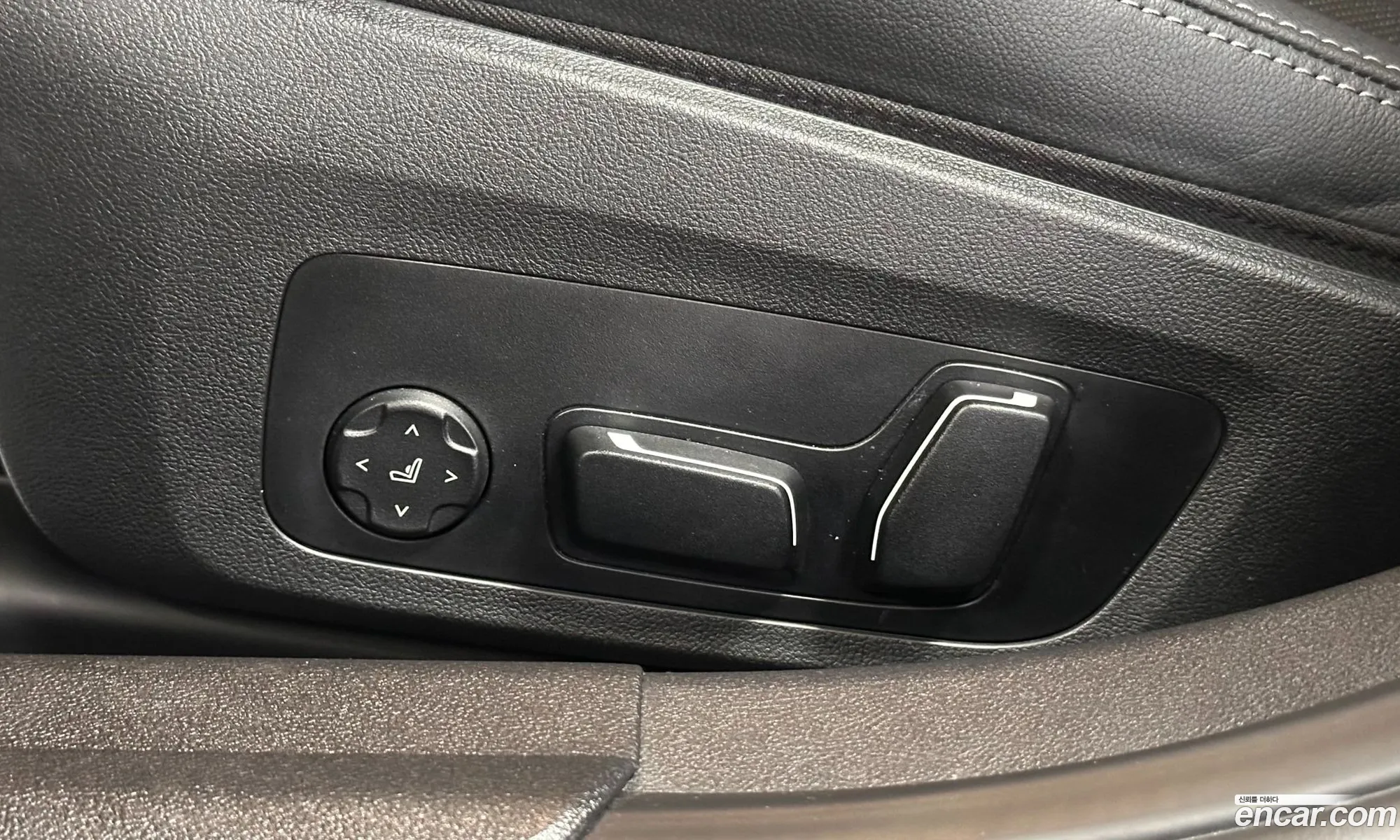 BMW 3 Series 2025 — 16