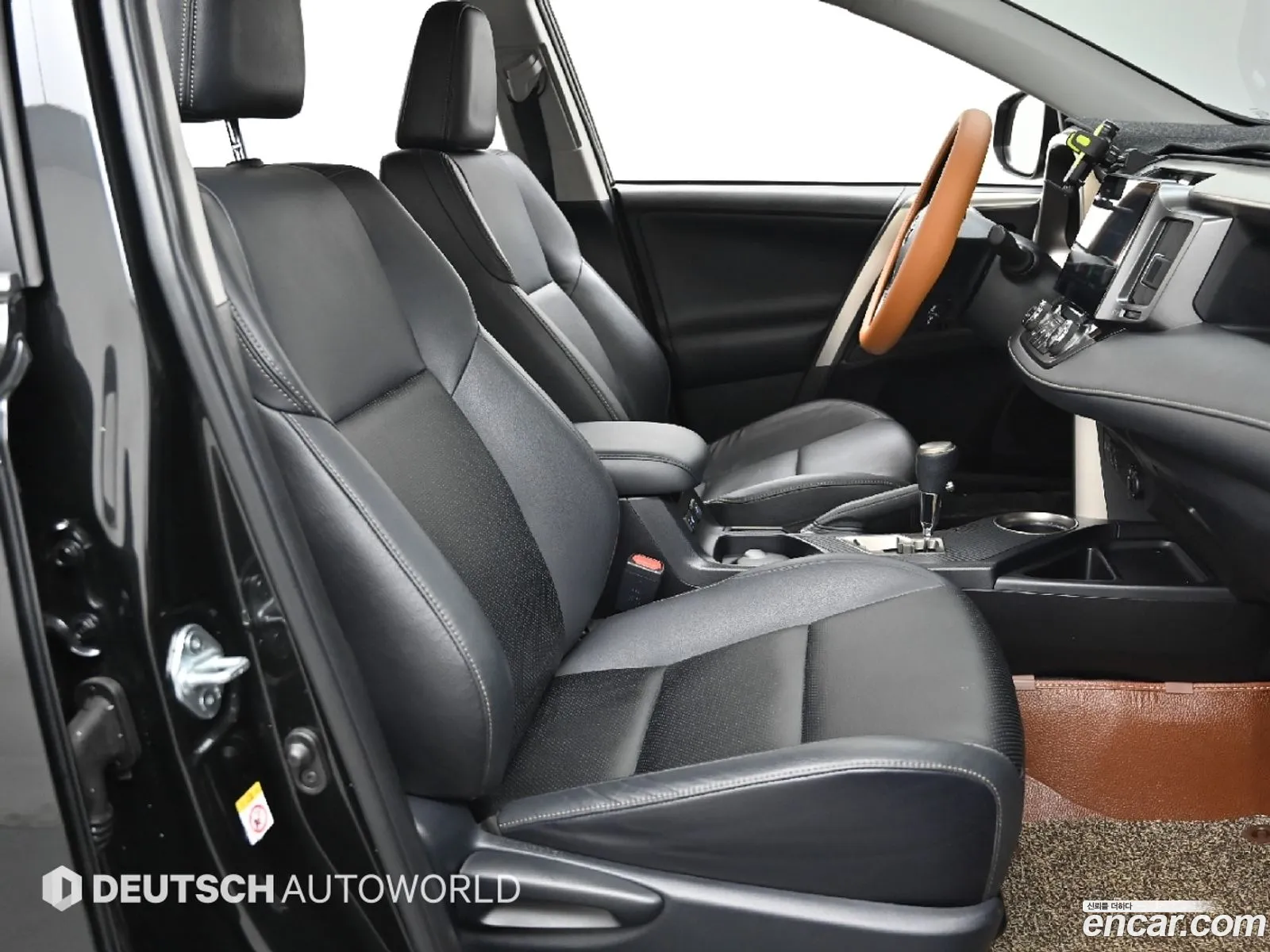 Toyota RAV4 2015 — 10