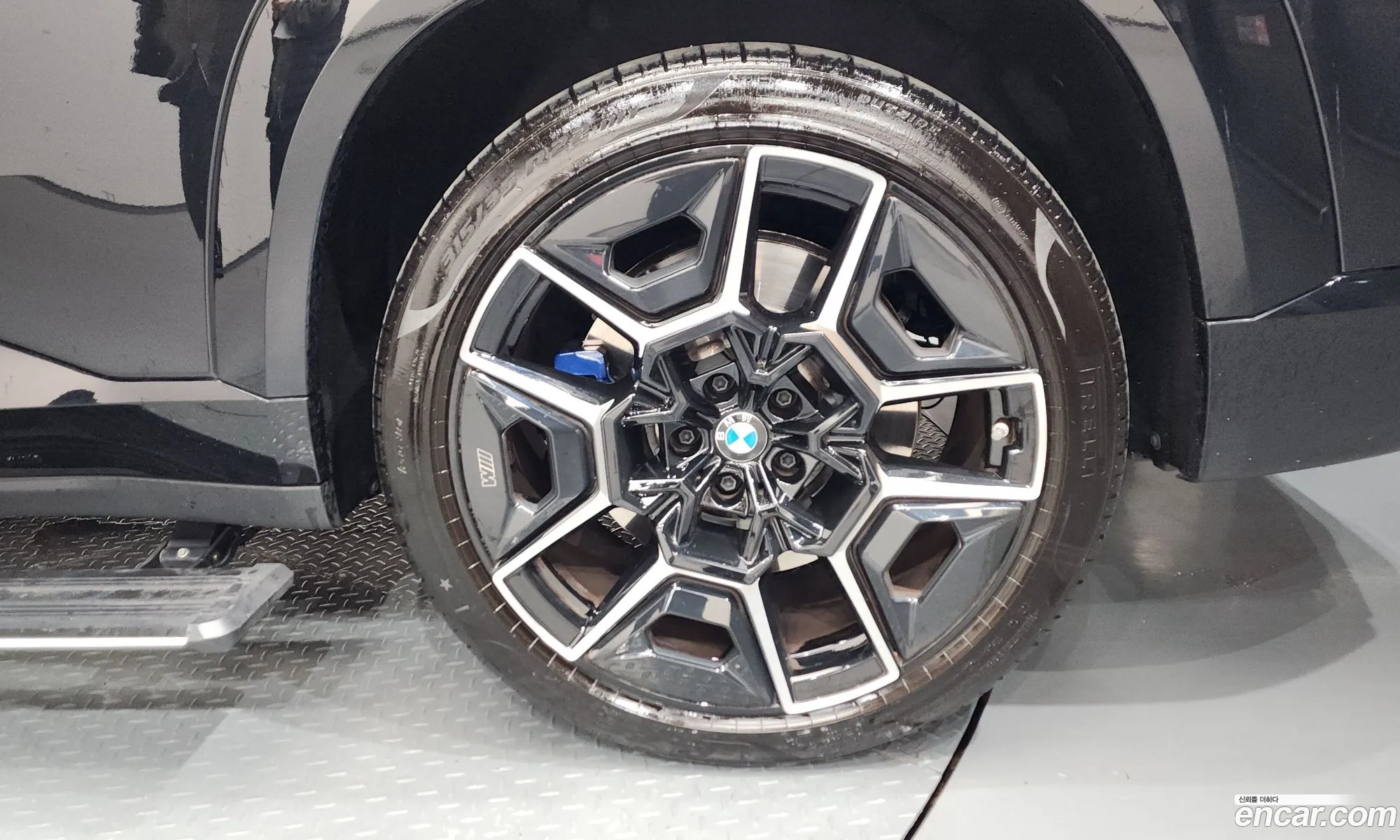 BMW XM 2025 — 35