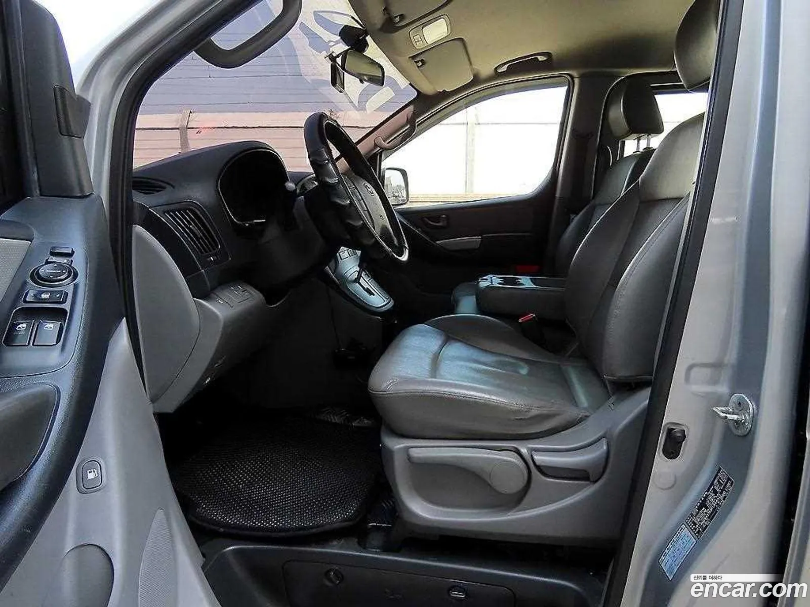 Hyundai Grand Starex 2014 — 2