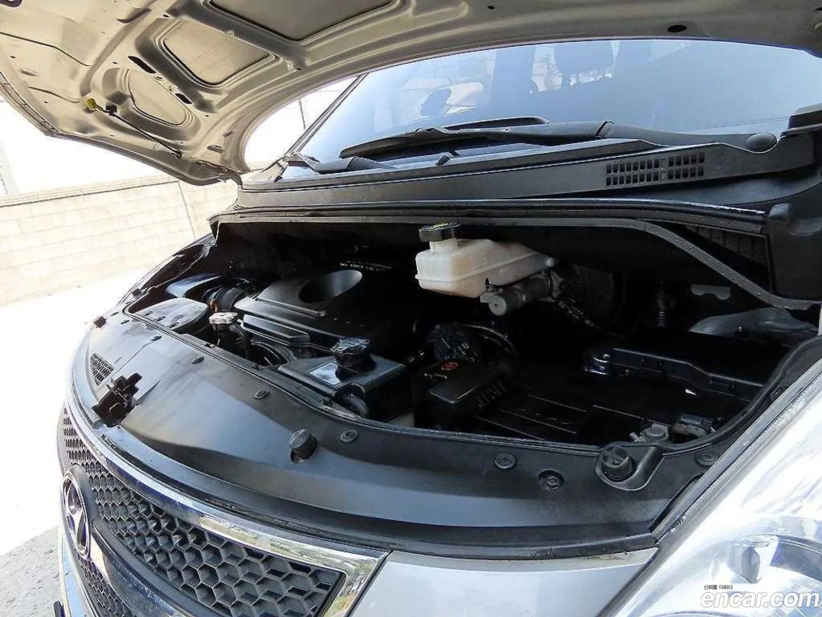 Hyundai Grand Starex 2014 — 15