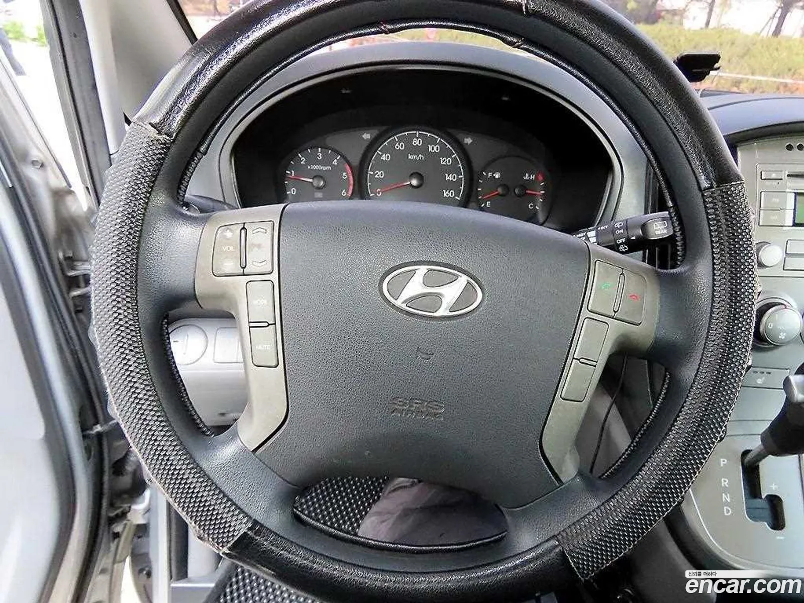 Hyundai Grand Starex 2014 — 12
