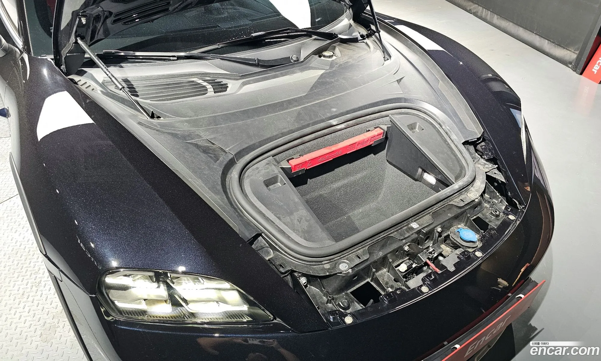 Porsche Taycan 2025 WP0BB2Y14SSA73281 — 10