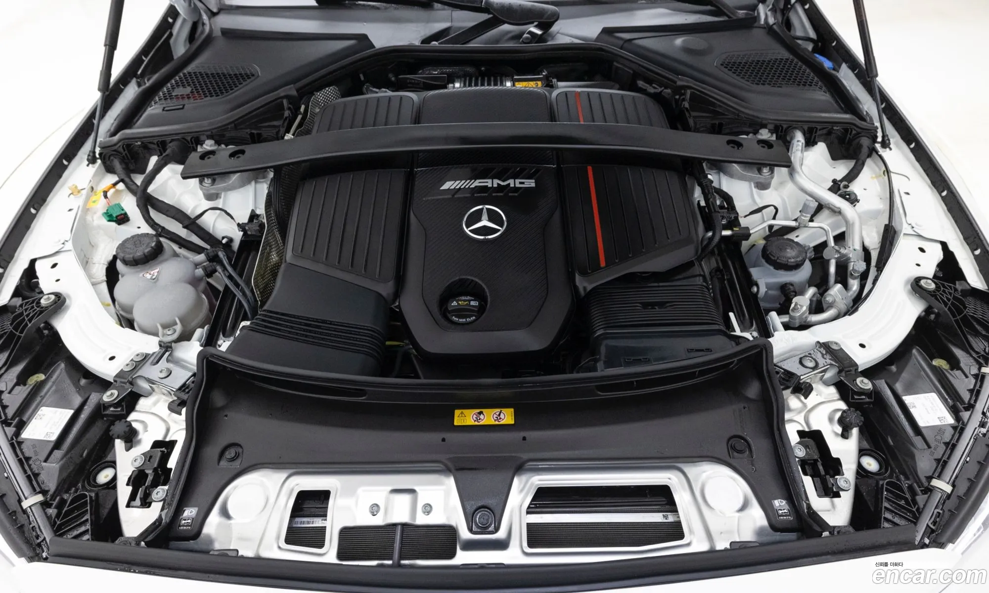 Mercedes-Benz E-Class W214 2025 — 18