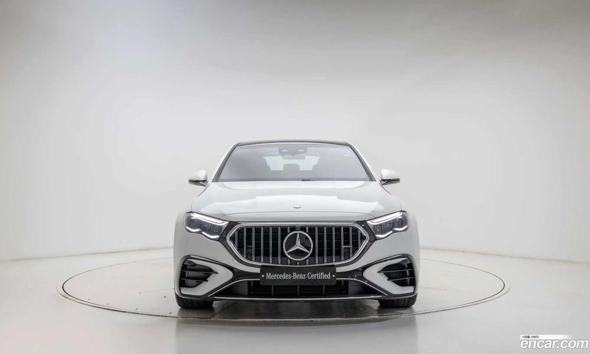 Mercedes-Benz E-Class W214 2025 — 17