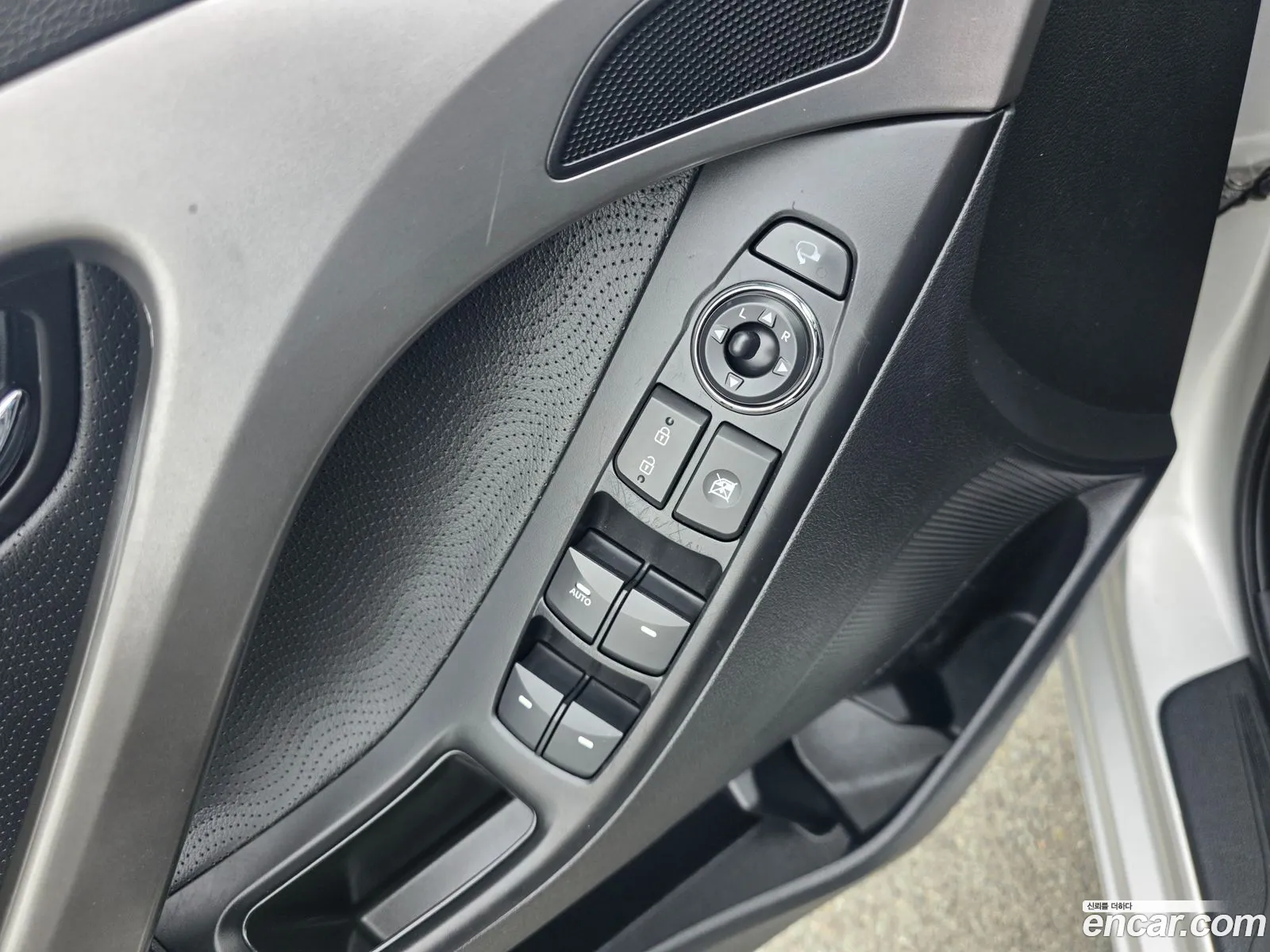 Hyundai Elantra MD 2011 — 15