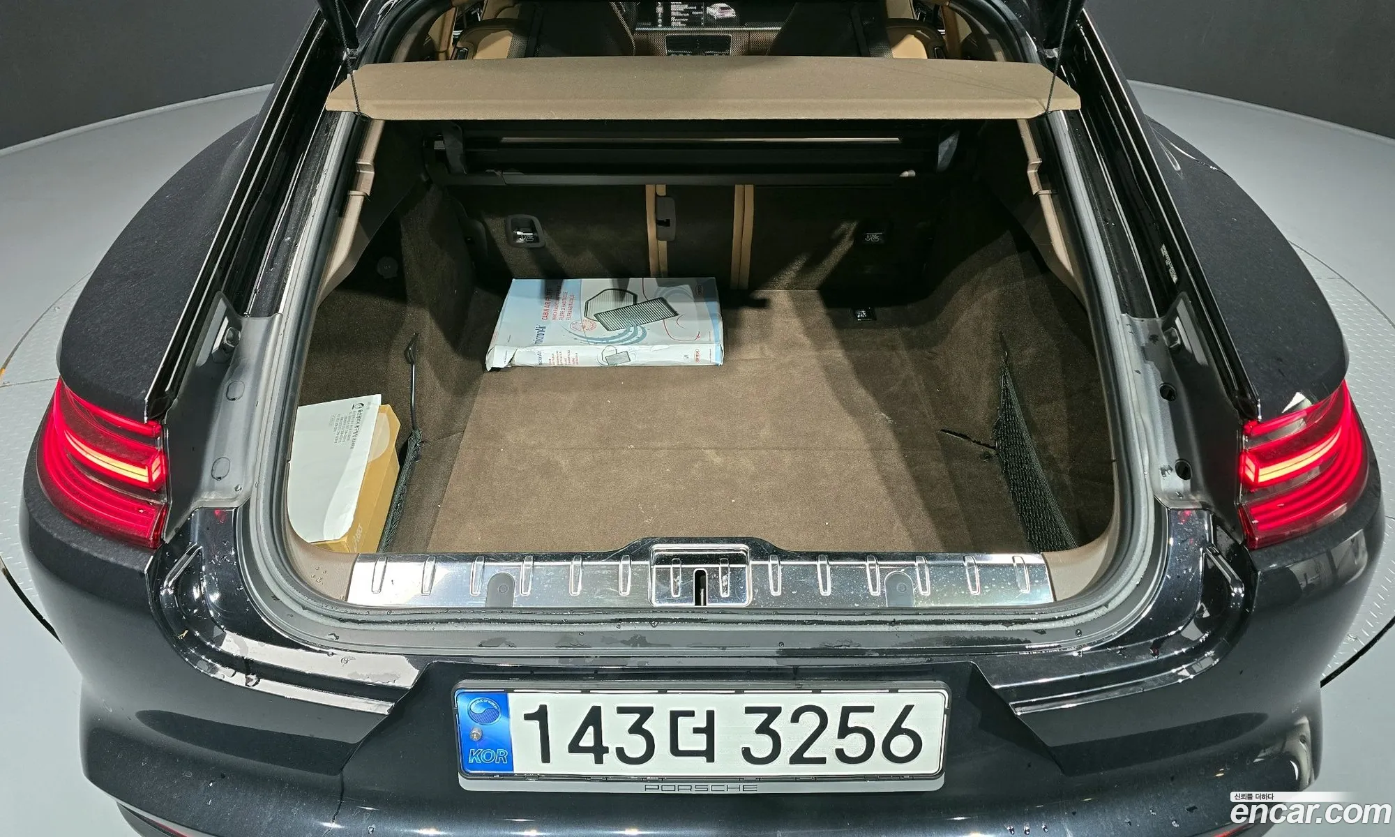Porsche Panamera 2018 WP0AB2975JL199315 — 17