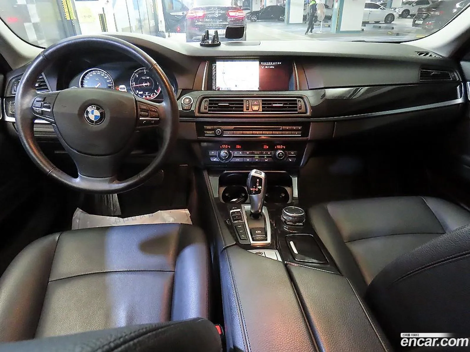 BMW 5 Series 2015 — 19