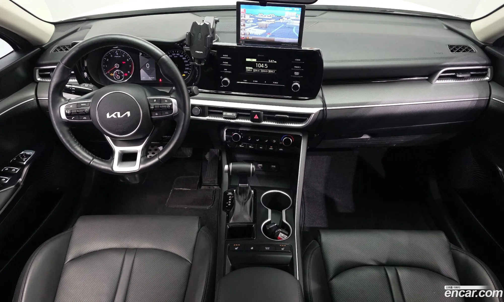 Kia K5 2023 — 4