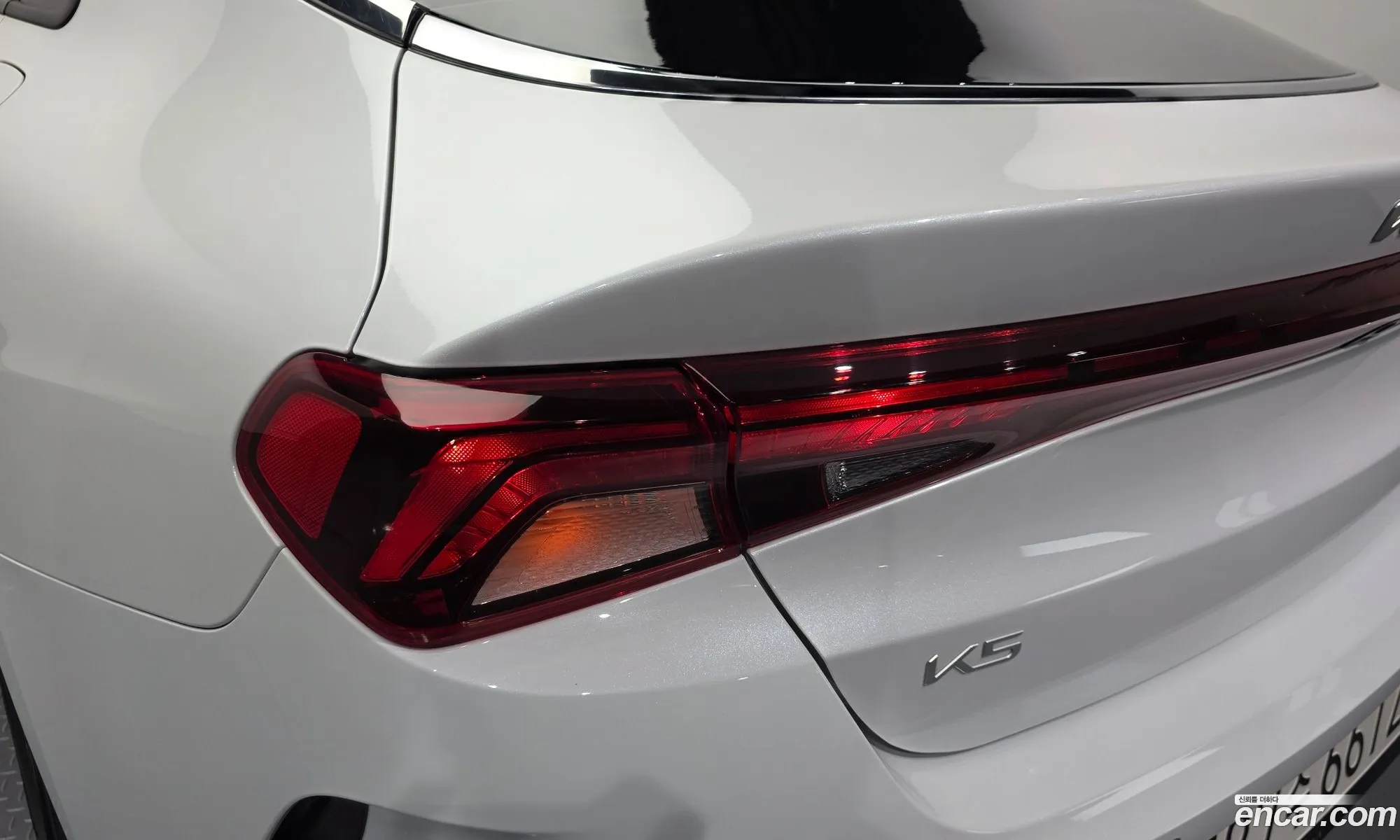 Kia K5 2023 — 10