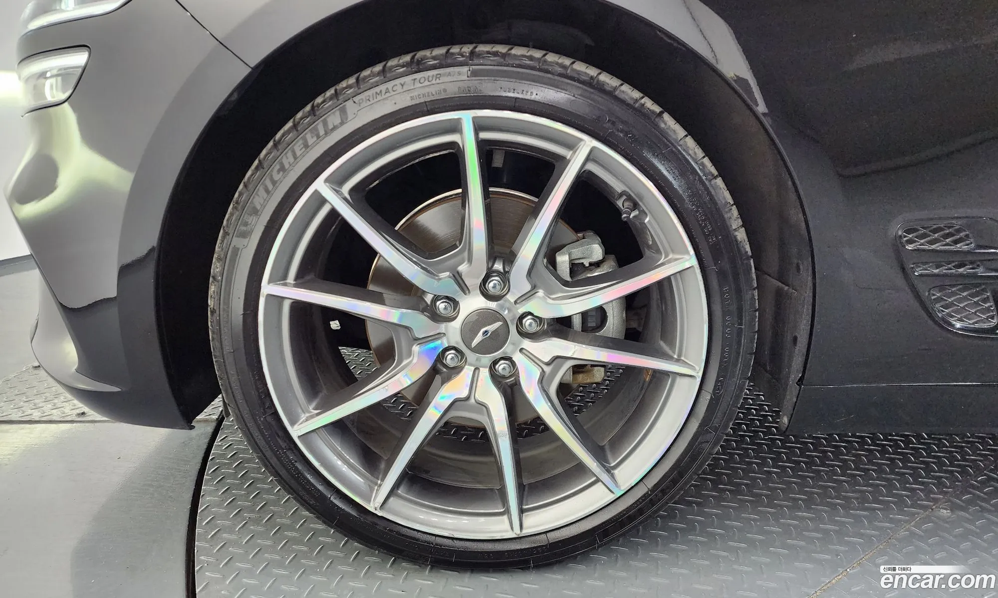 Genesis G70 2021 — 18