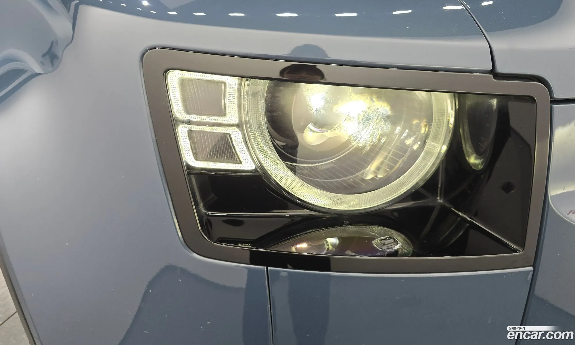 Land Rover Defender 2023 SALEA7BW2P2204948 — 11
