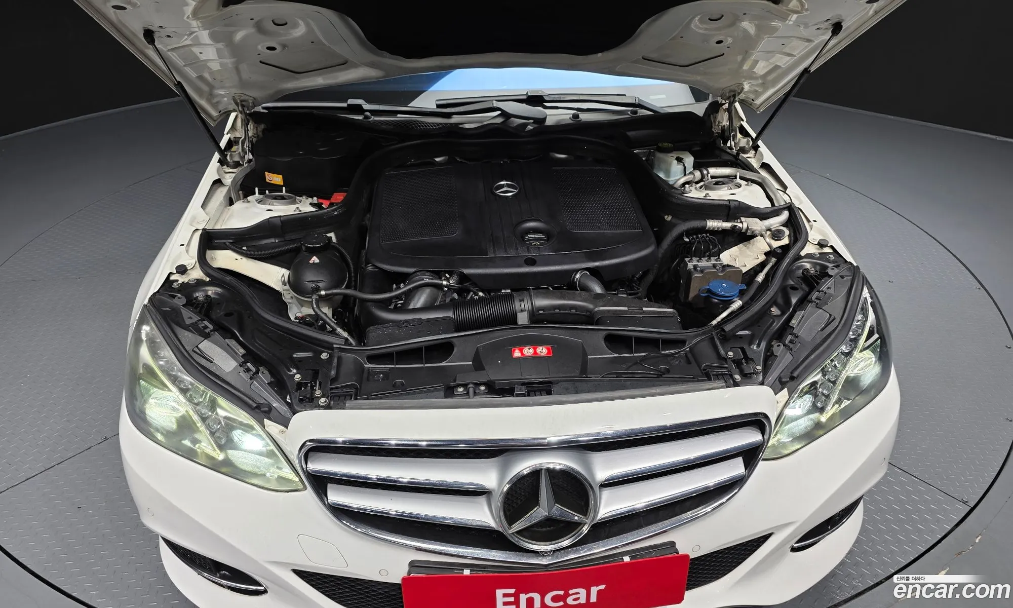 Mercedes-Benz E-Class W212 2015 — 11