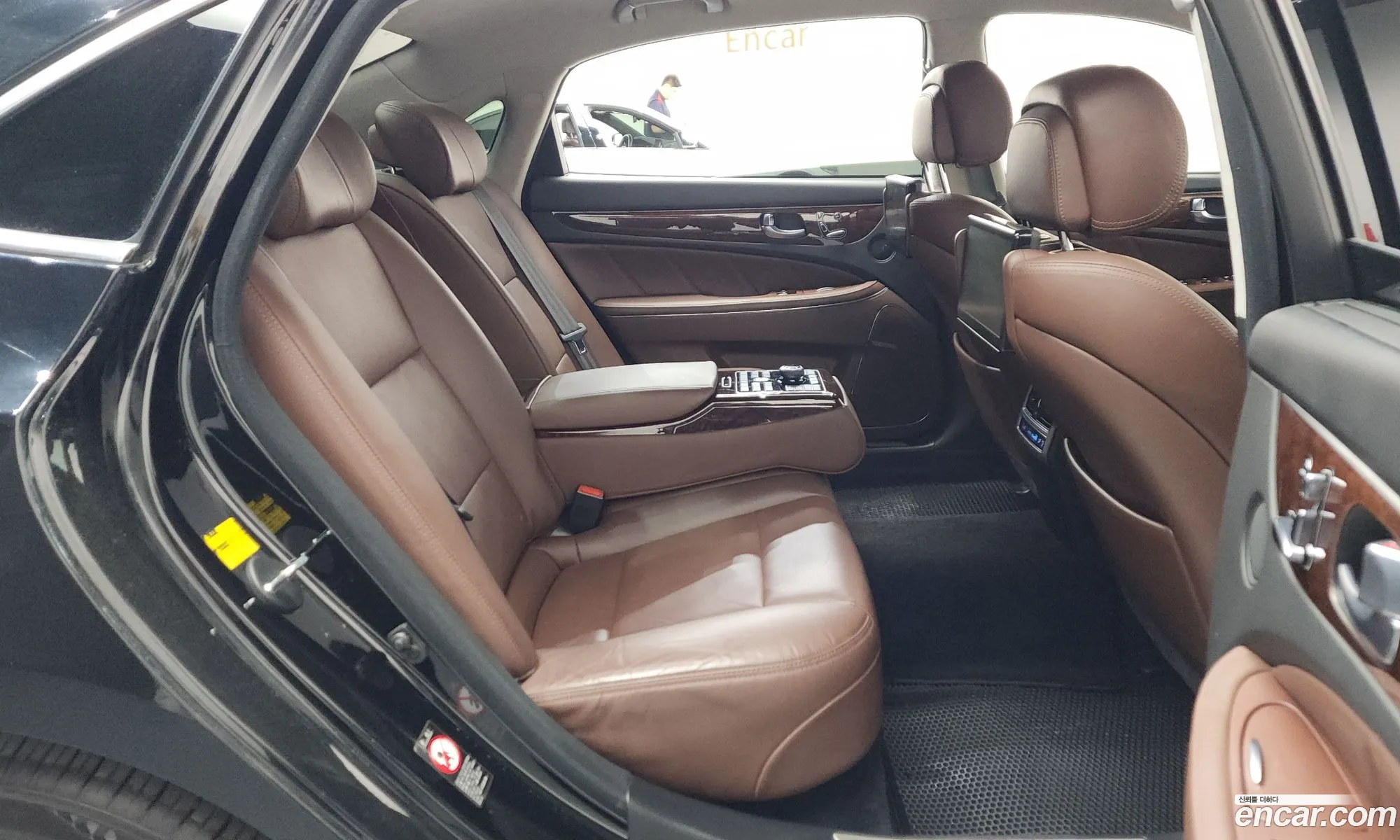 Hyundai Equus 2014 — 9