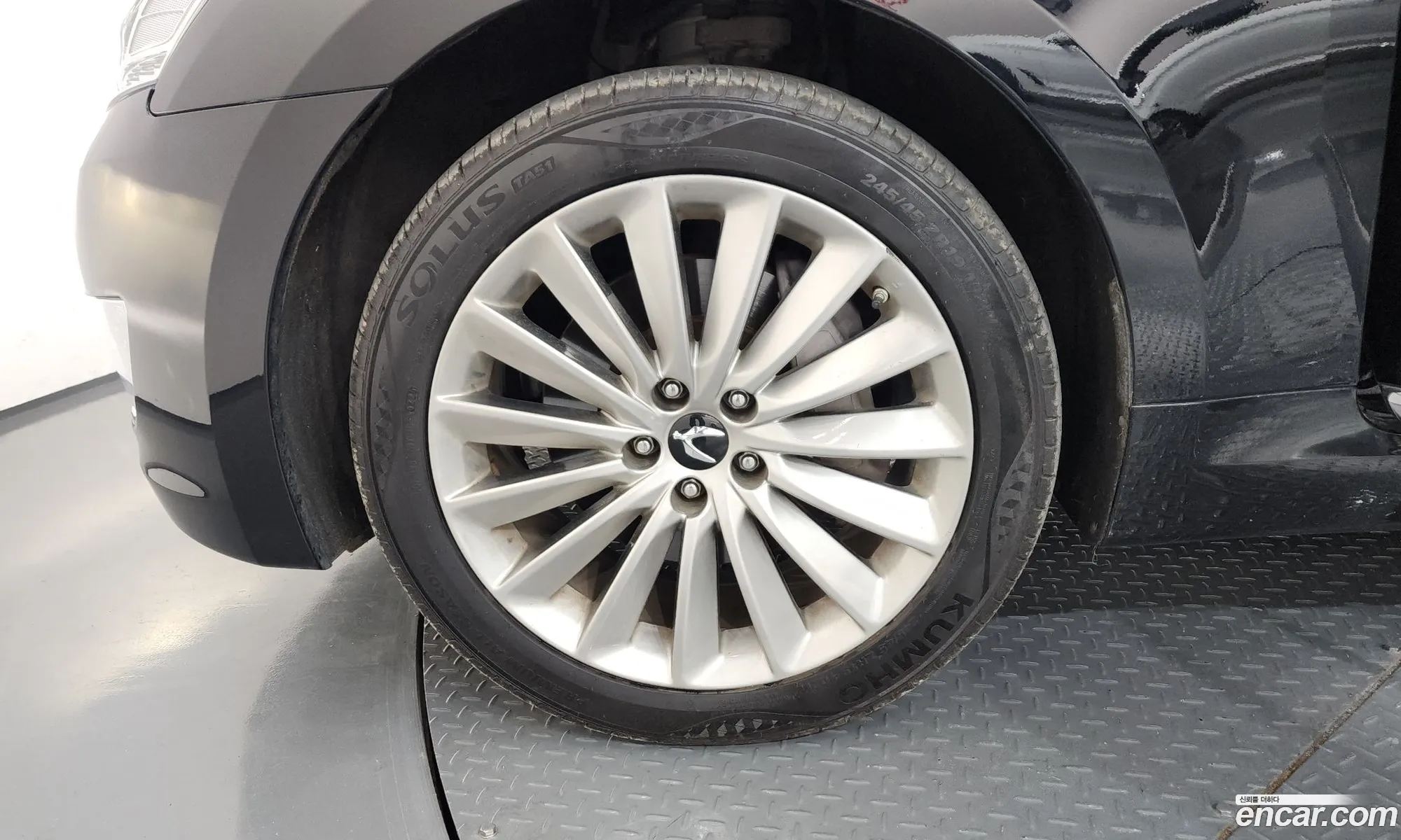 Hyundai Equus 2014 — 3